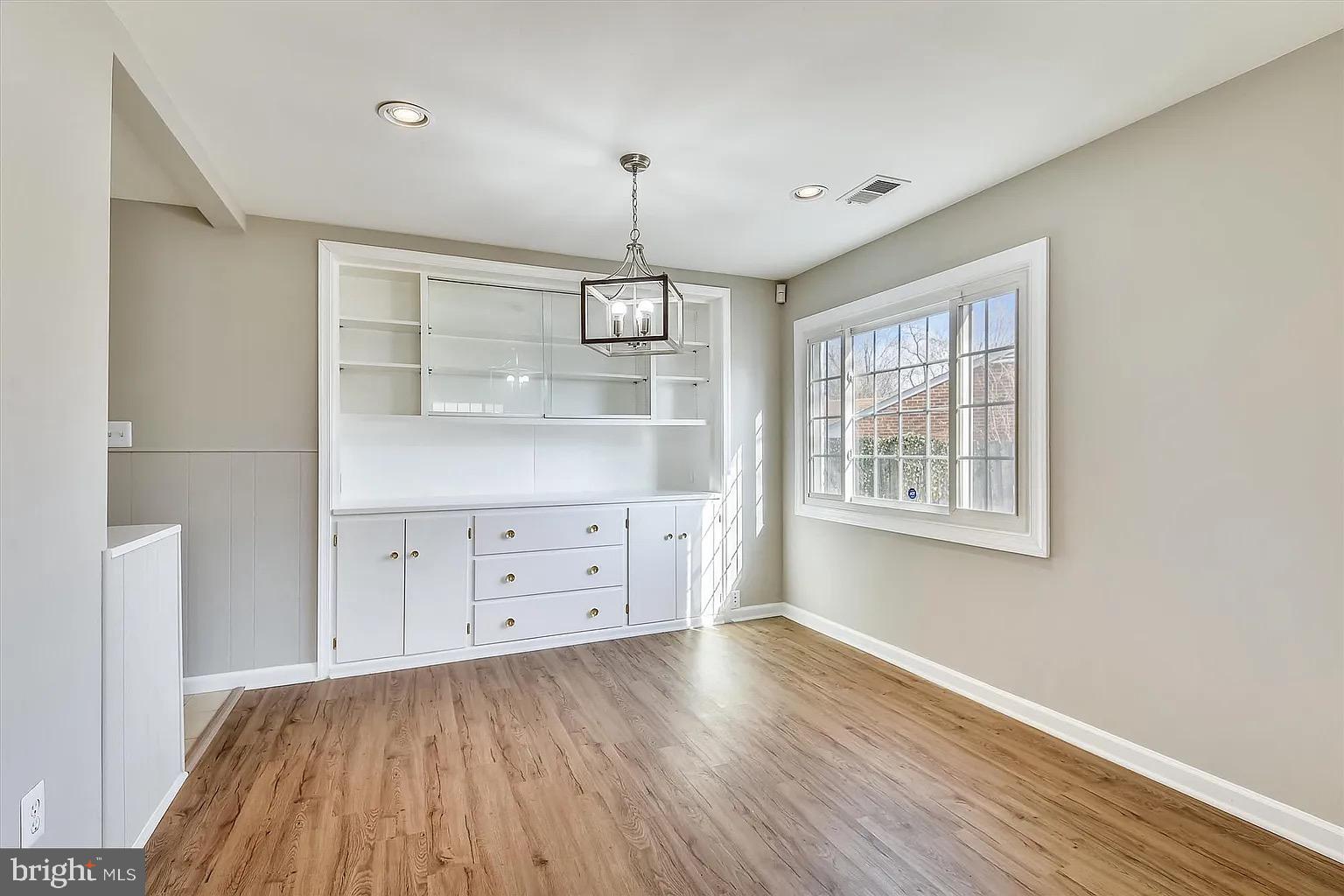 PARKLAWN - Residential Lease