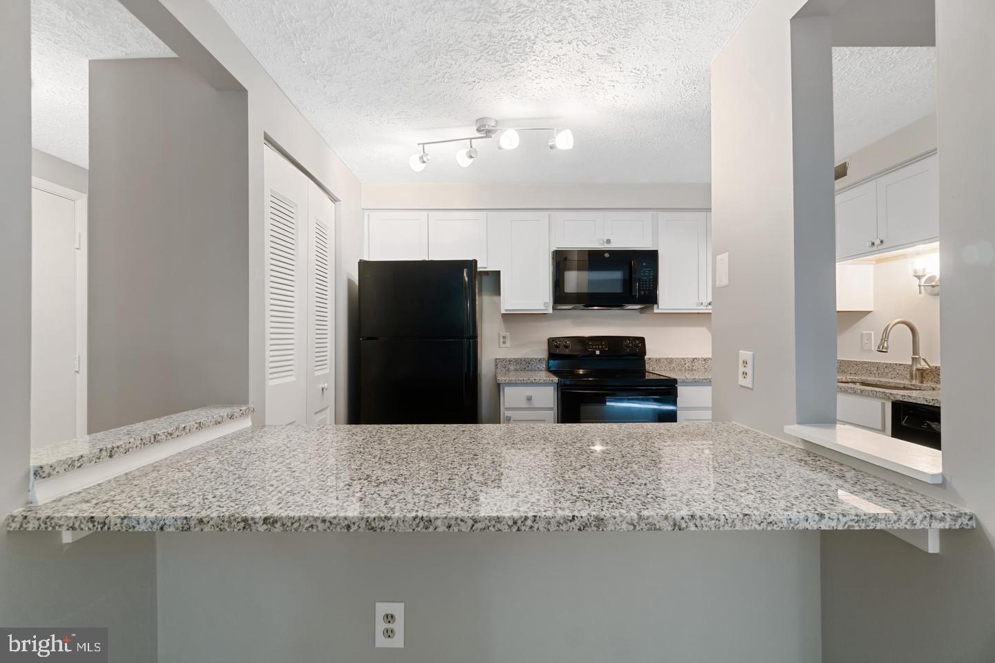 CHESTERFIELD - Residential Lease