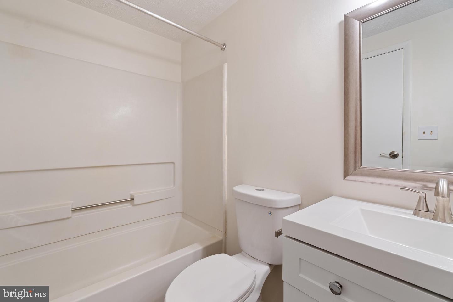 CHESTERFIELD - Residential Lease