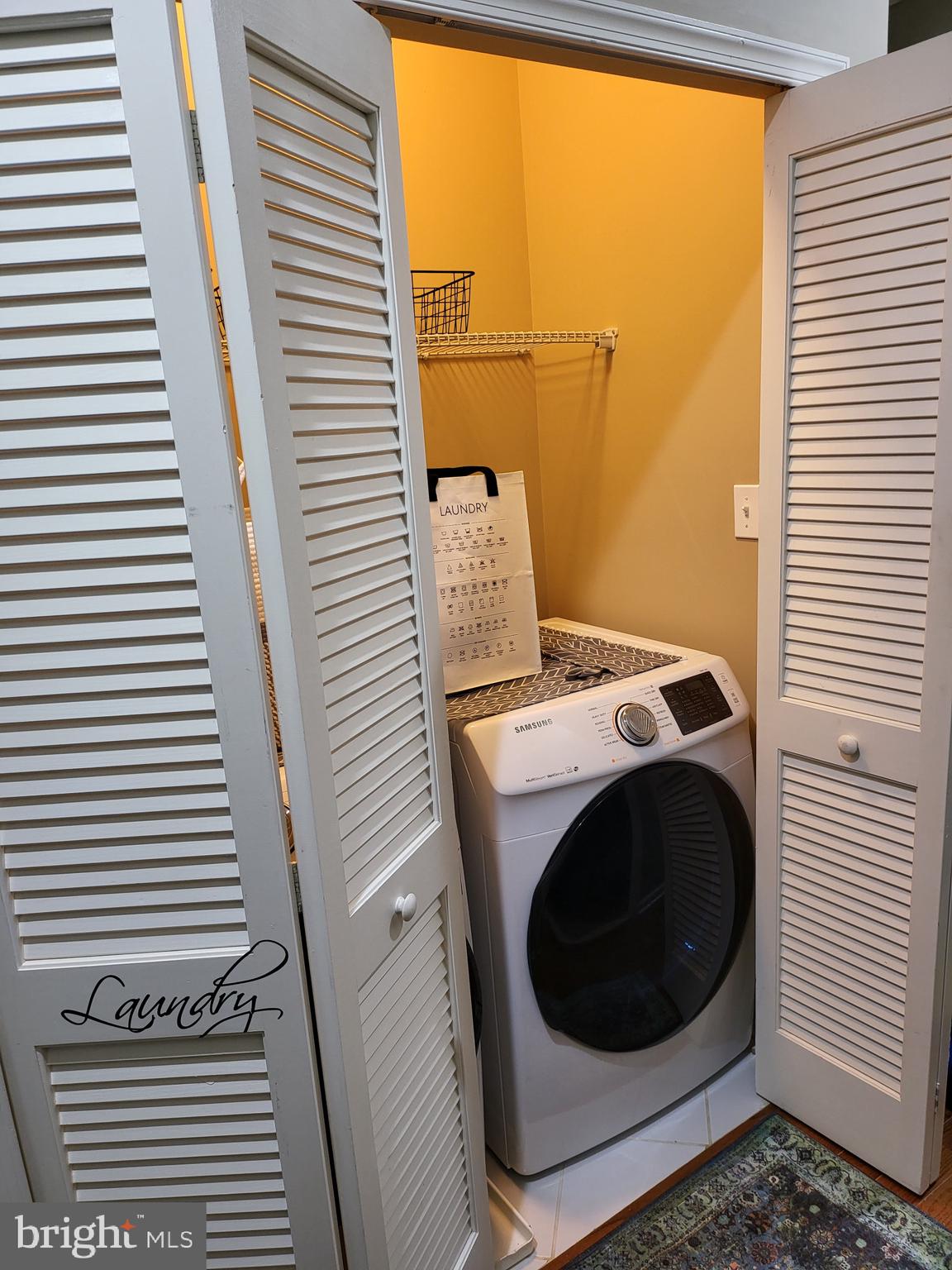 PINE RIDGE CROSSING - Residential