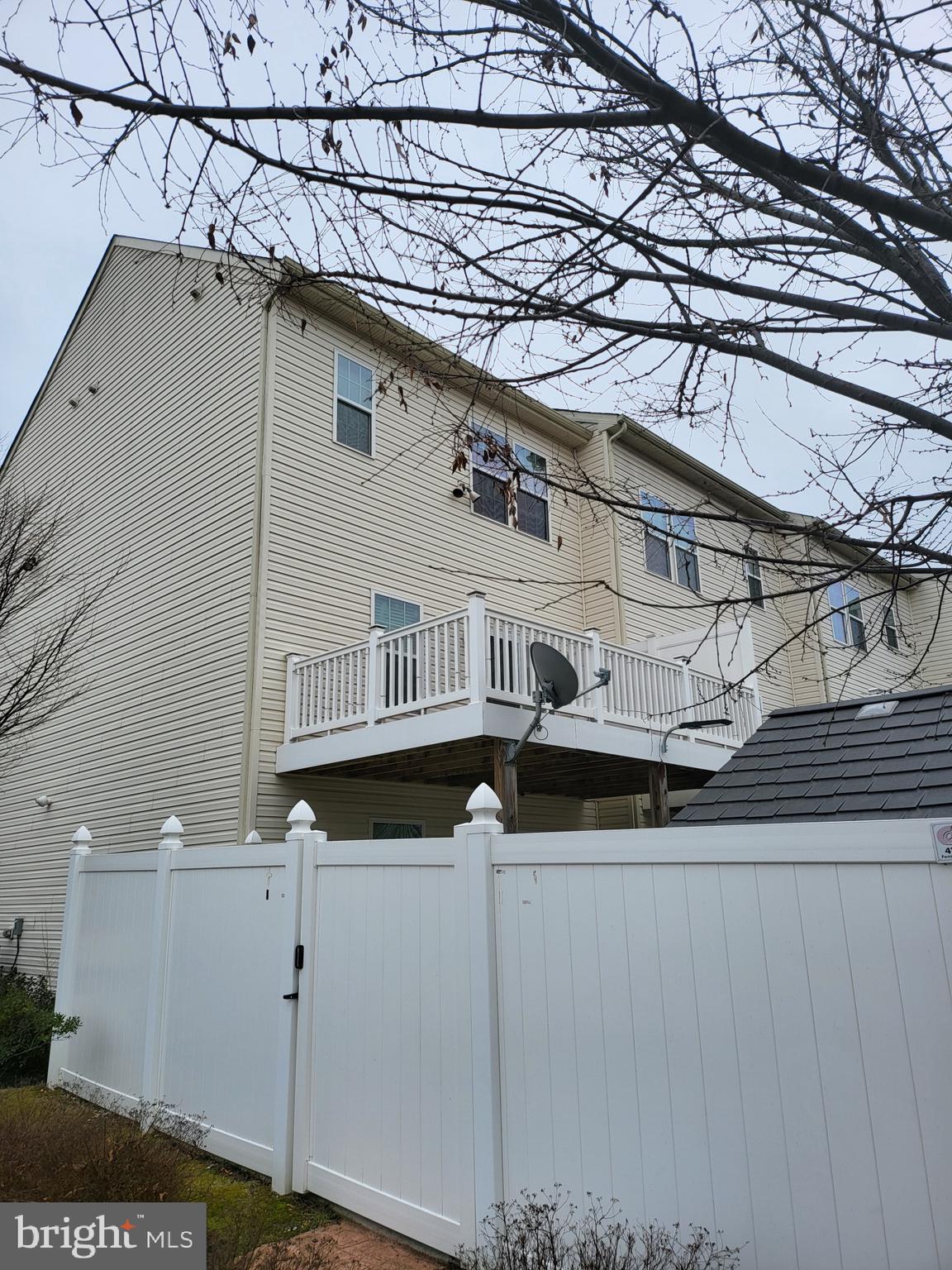 PINE RIDGE CROSSING - Residential