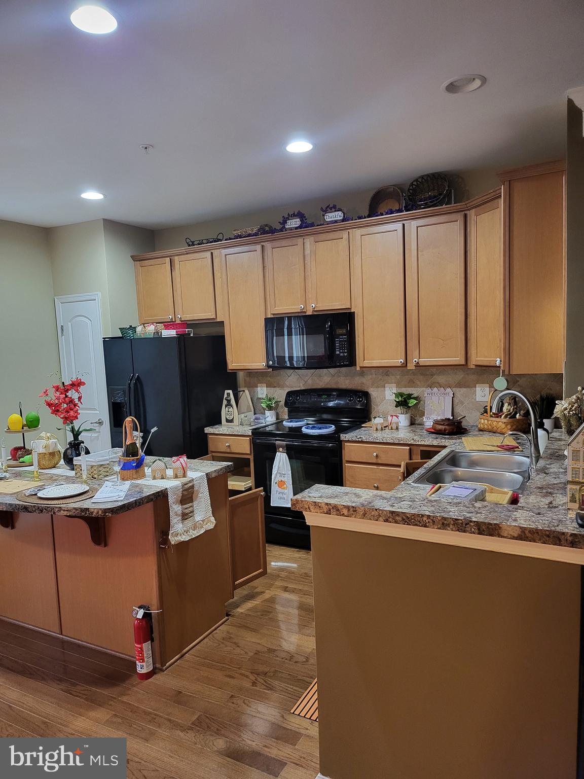 PINE RIDGE CROSSING - Residential