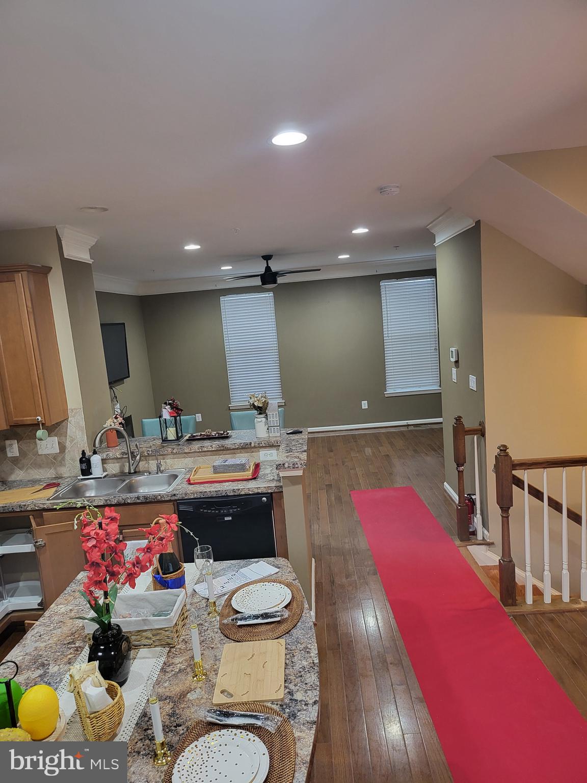 PINE RIDGE CROSSING - Residential