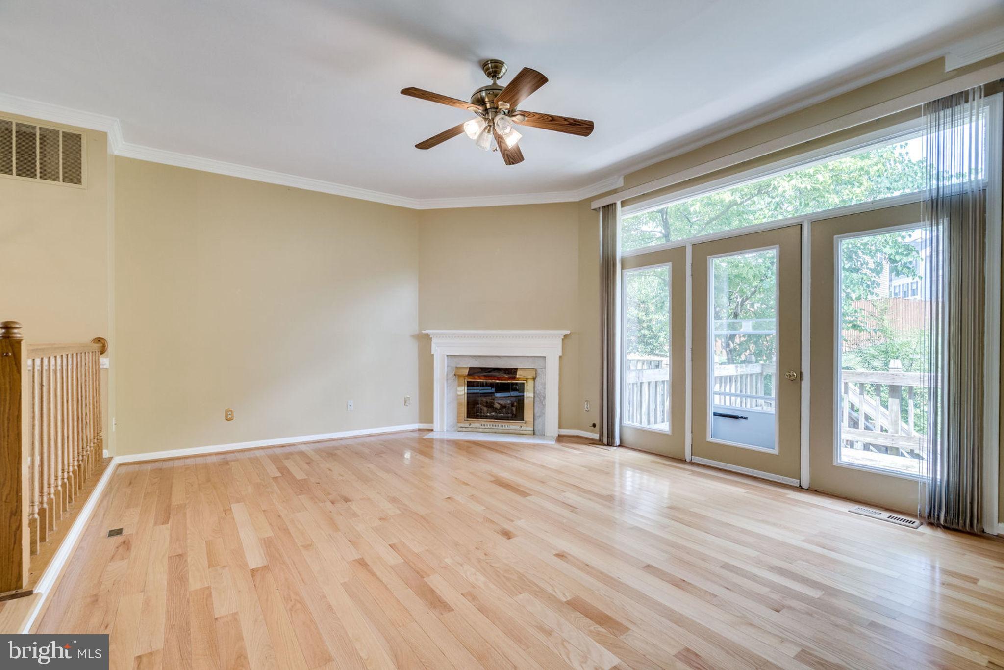 THE TOWNS OF OCCOQUAN MI - Residential Lease