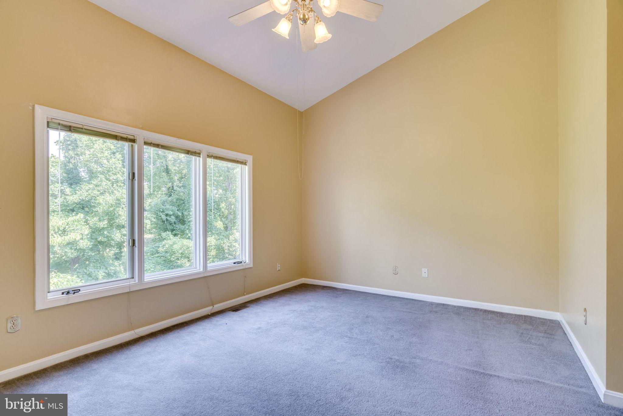 THE TOWNS OF OCCOQUAN MI - Residential Lease