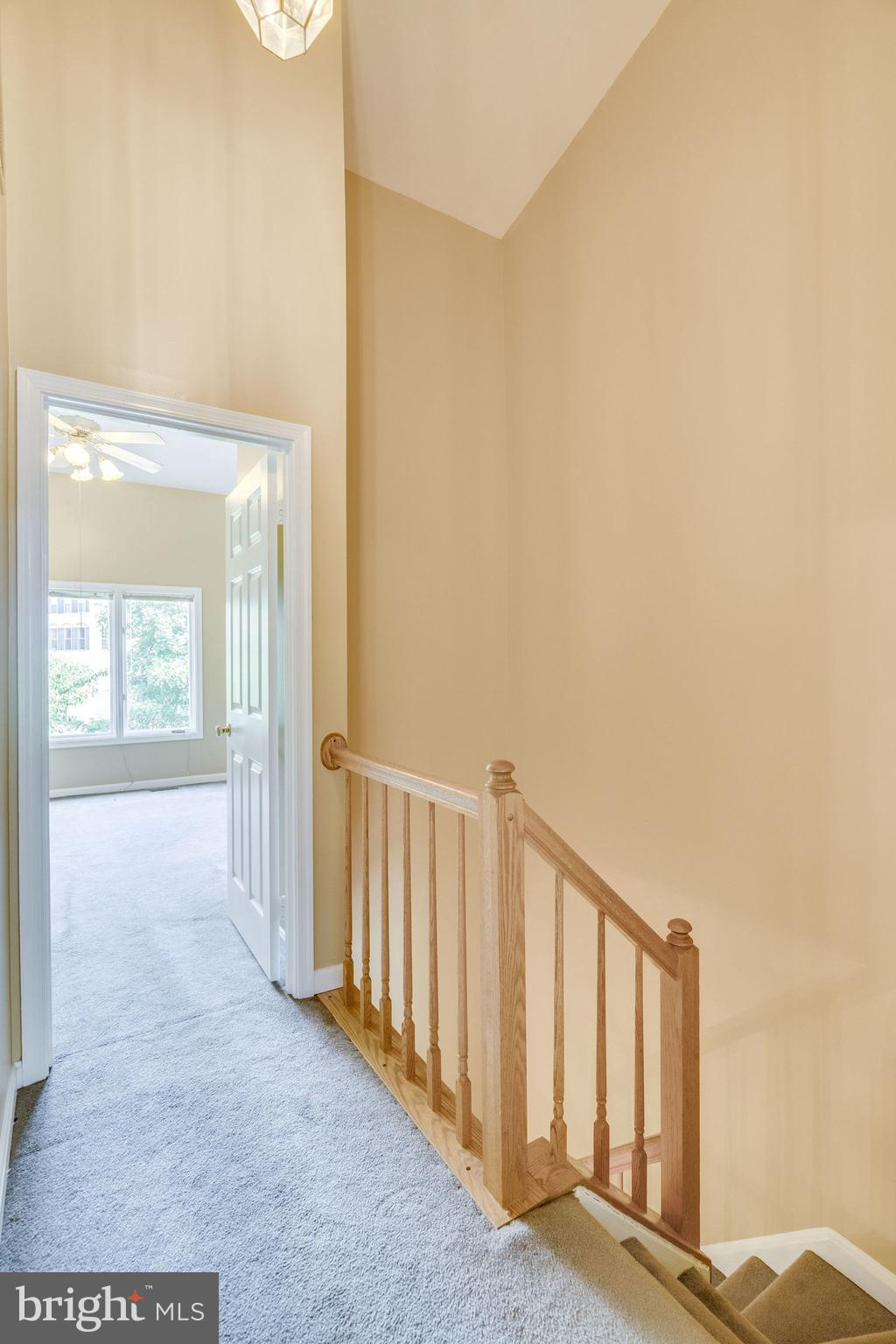 THE TOWNS OF OCCOQUAN MI - Residential Lease