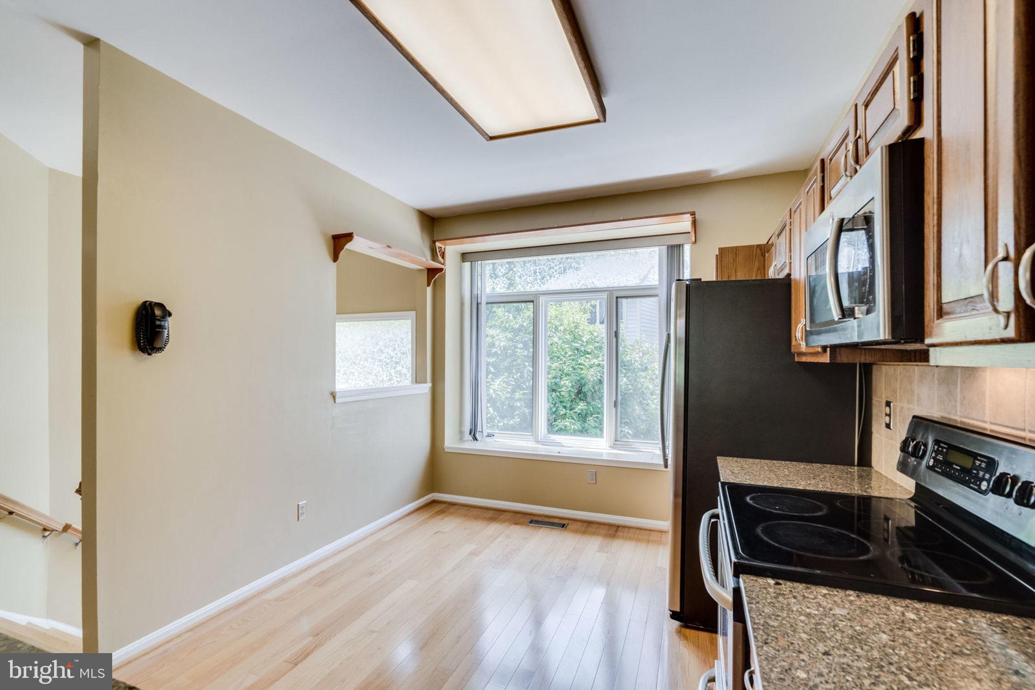 THE TOWNS OF OCCOQUAN MI - Residential Lease