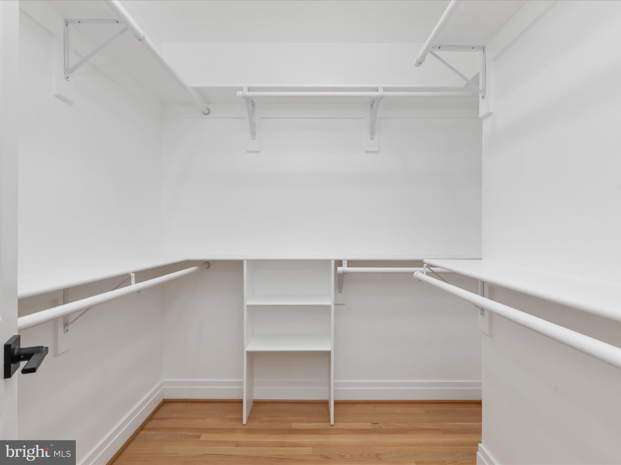 FERRY POINT ESTATES - Residential