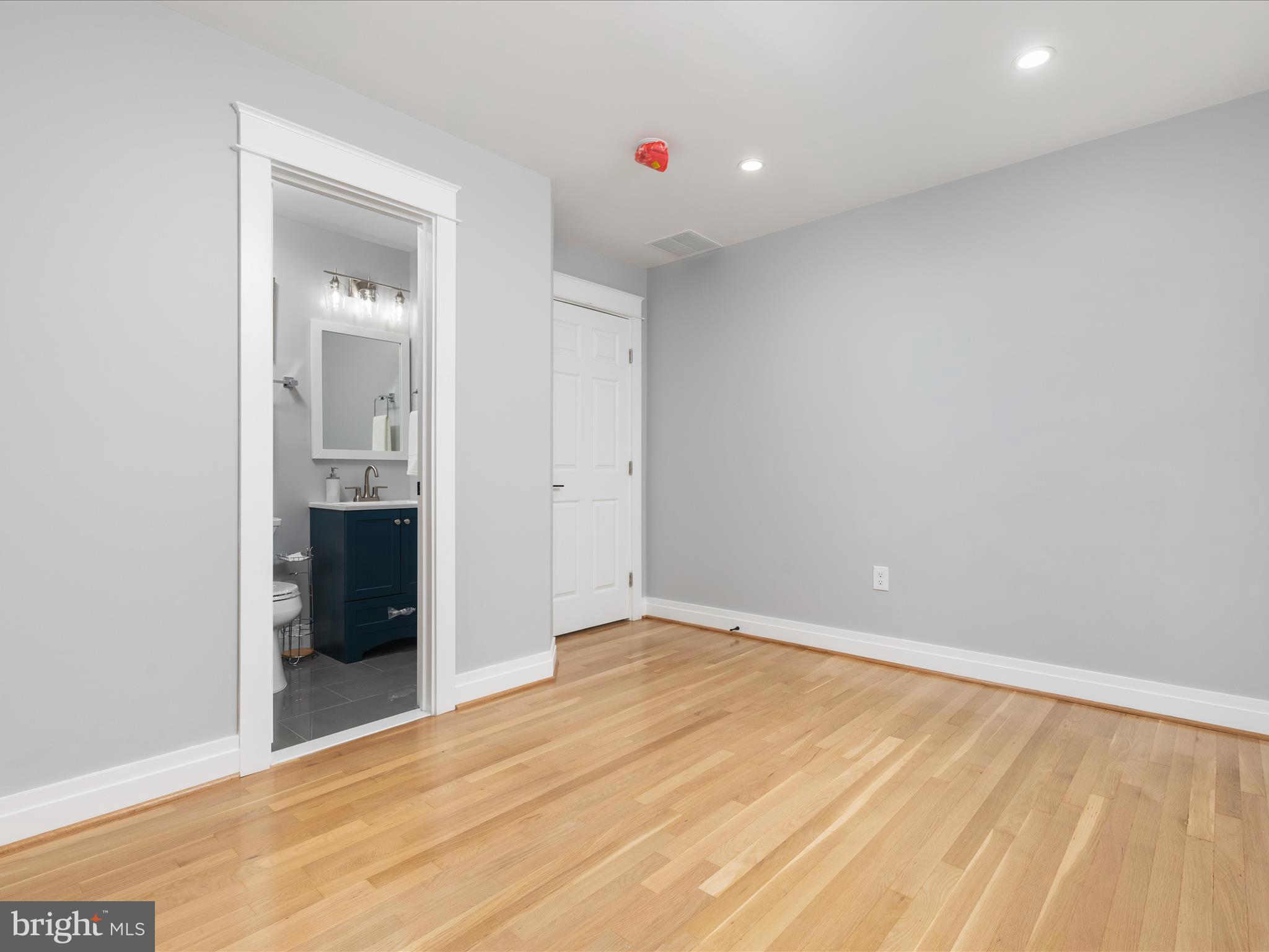 FERRY POINT ESTATES - Residential