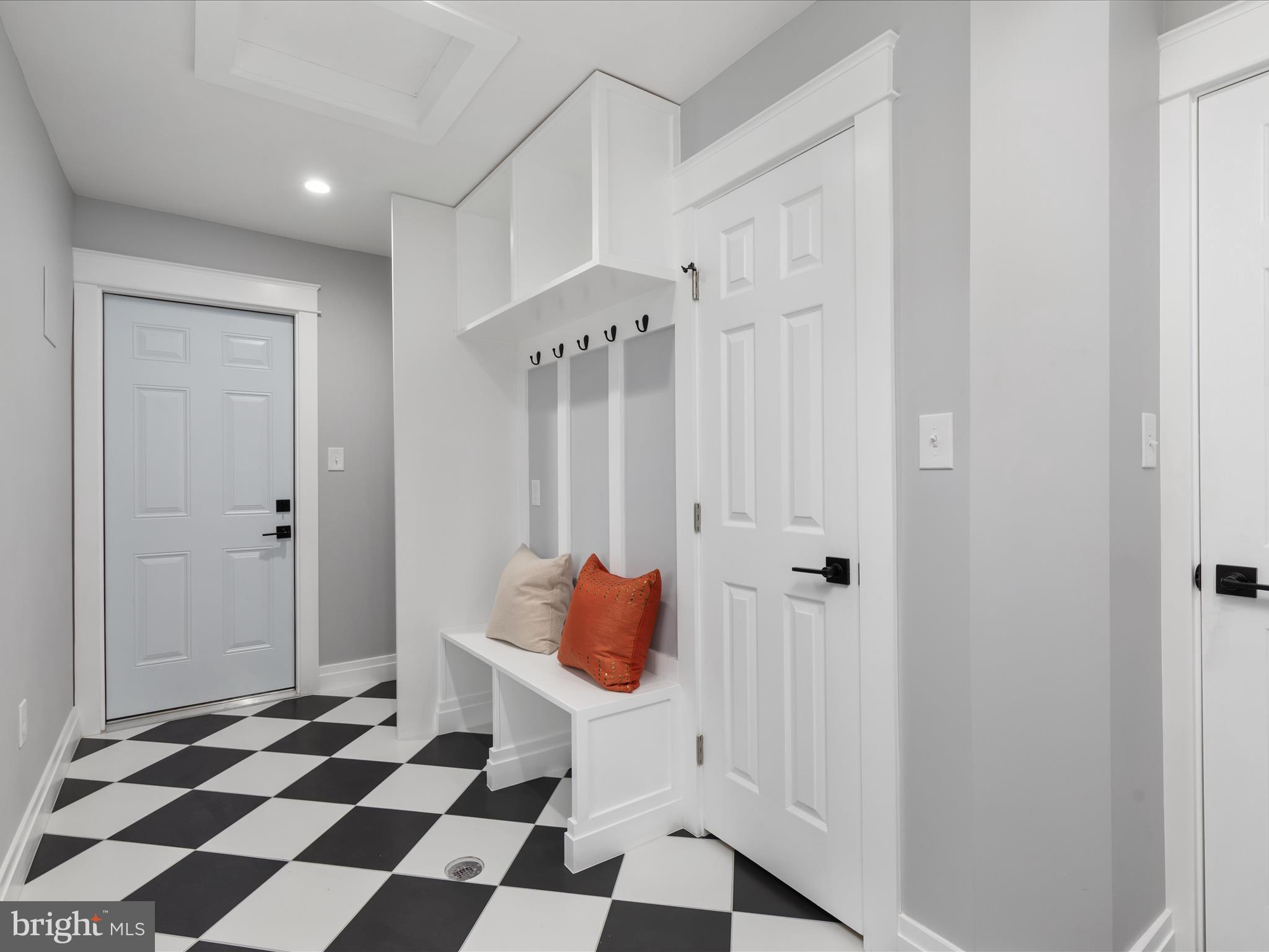 FERRY POINT ESTATES - Residential