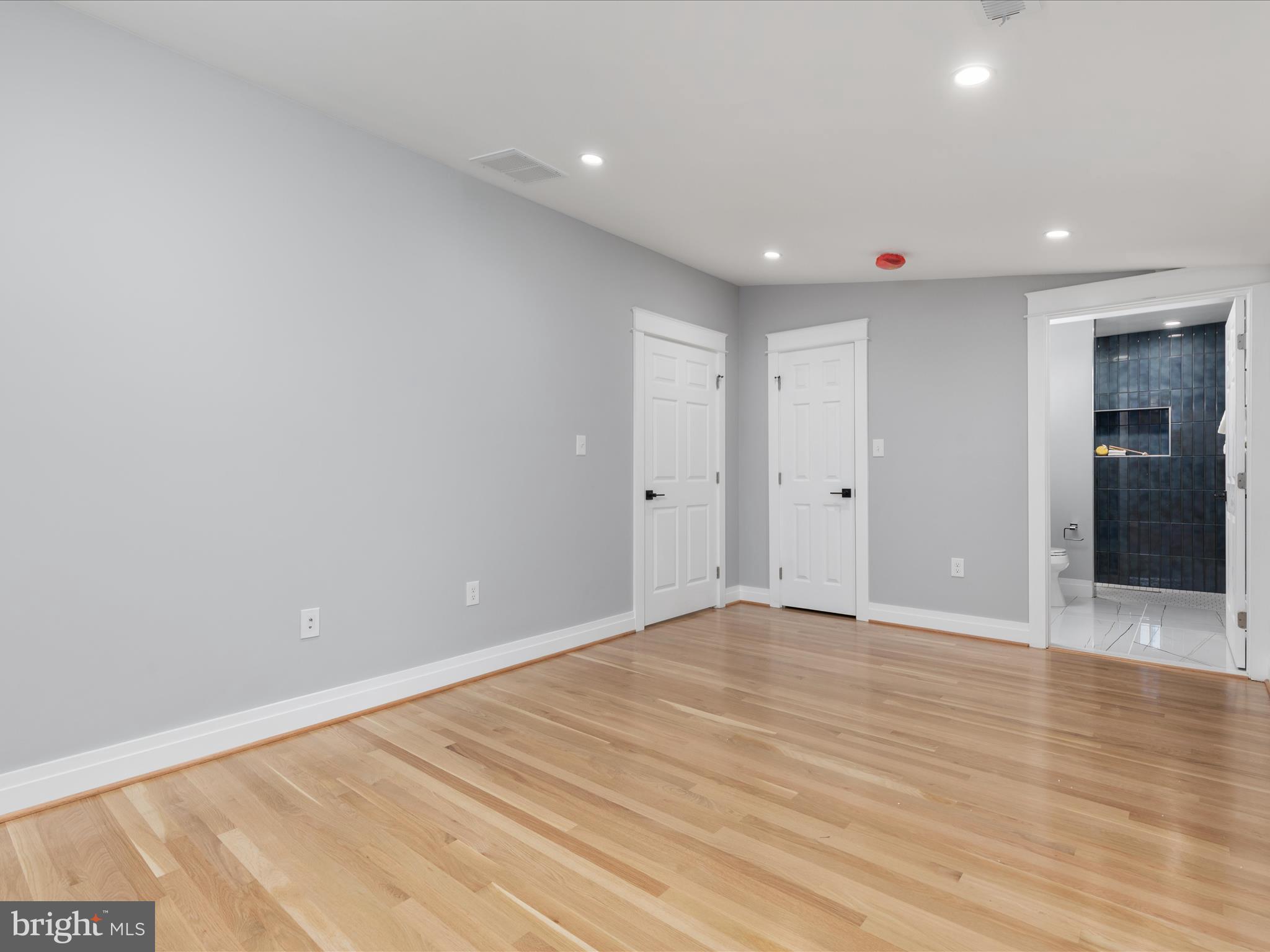 FERRY POINT ESTATES - Residential