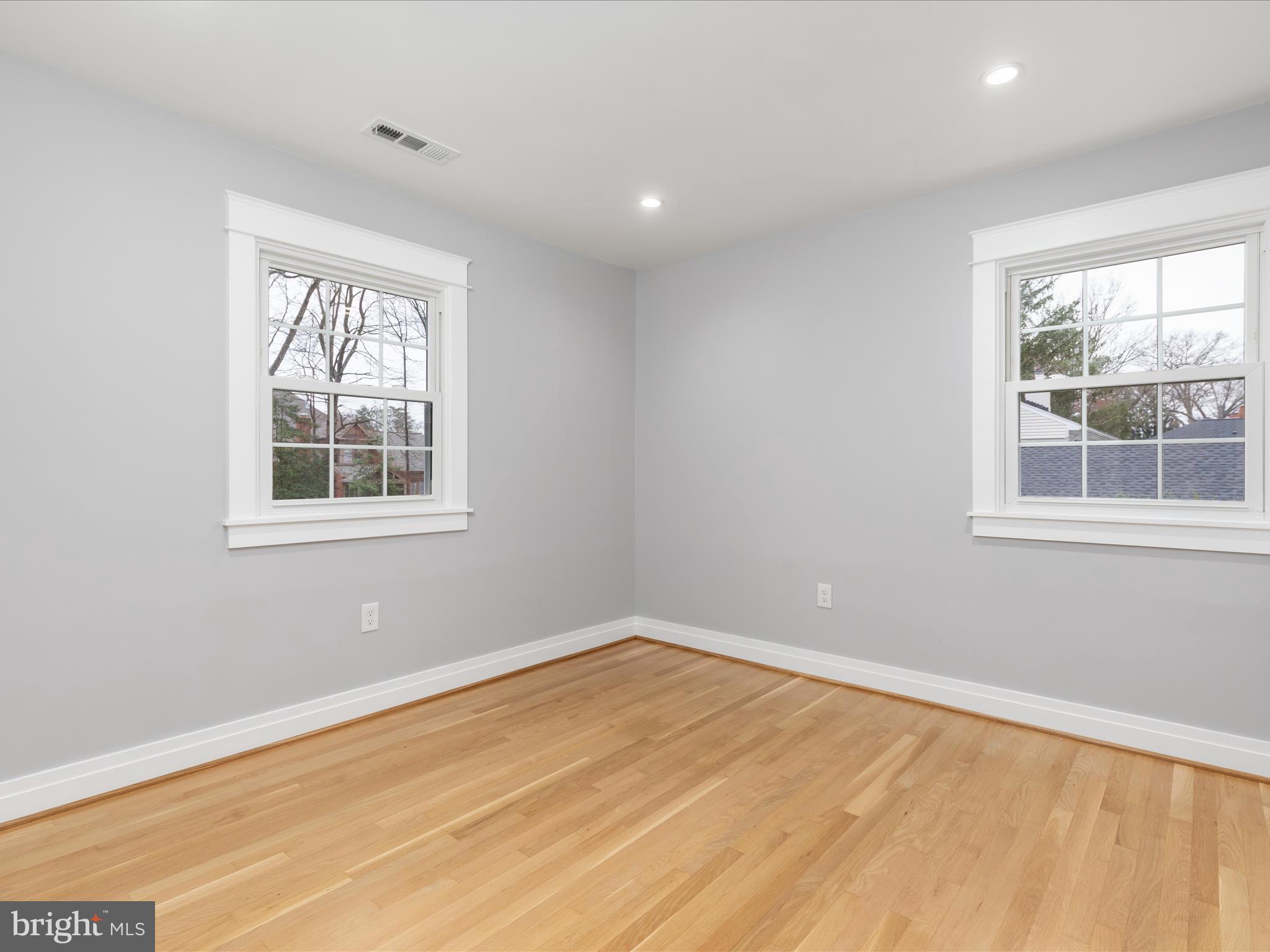 FERRY POINT ESTATES - Residential