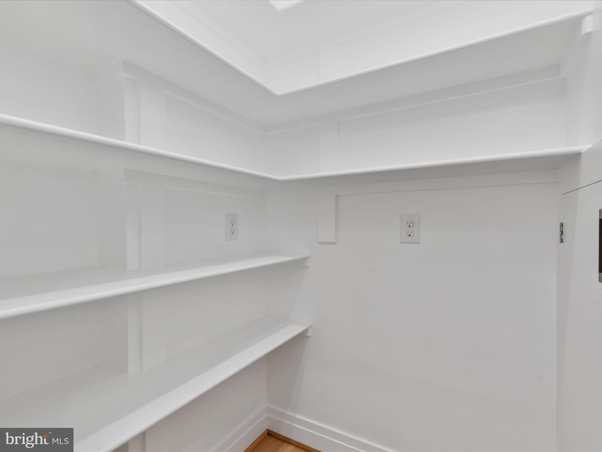 FERRY POINT ESTATES - Residential