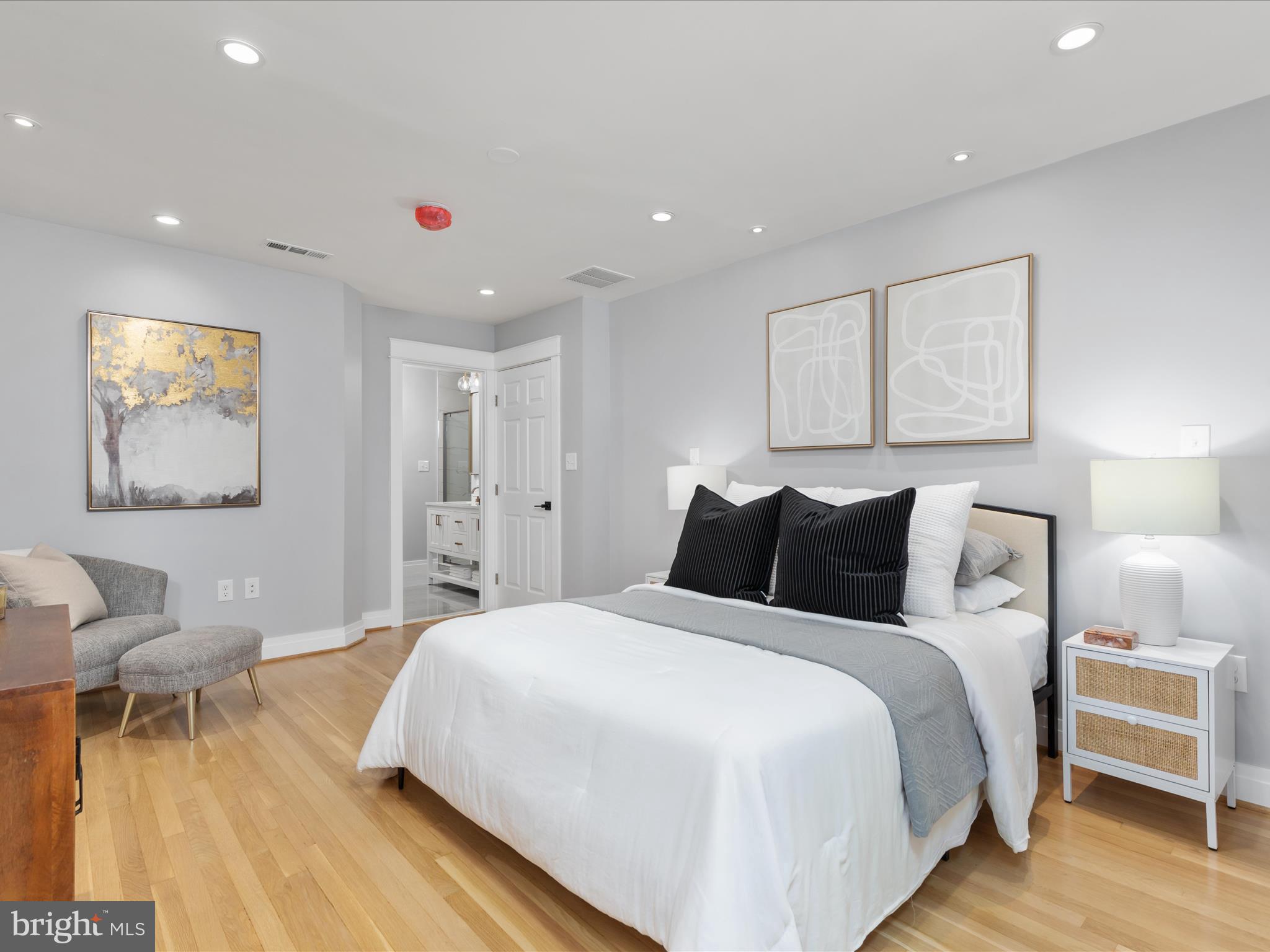 FERRY POINT ESTATES - Residential