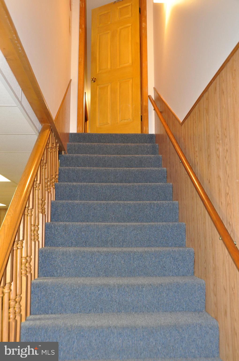 ROLLING HILLS - Residential