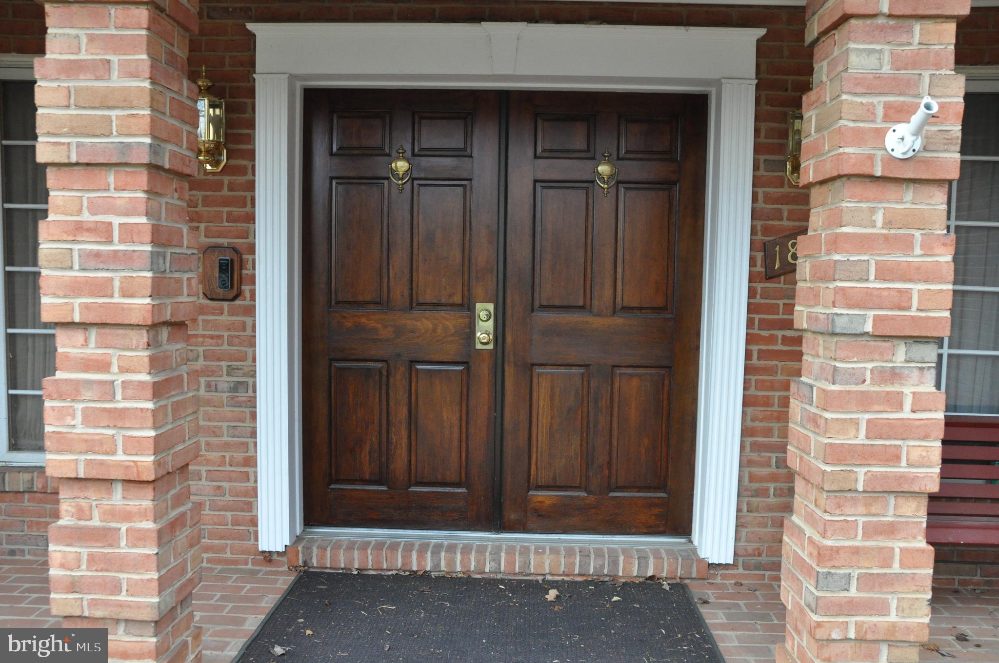 ROLLING HILLS - Residential