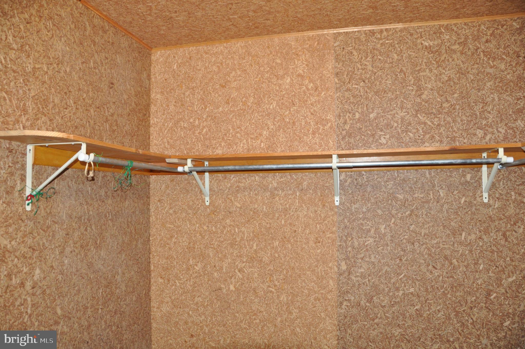 ROLLING HILLS - Residential