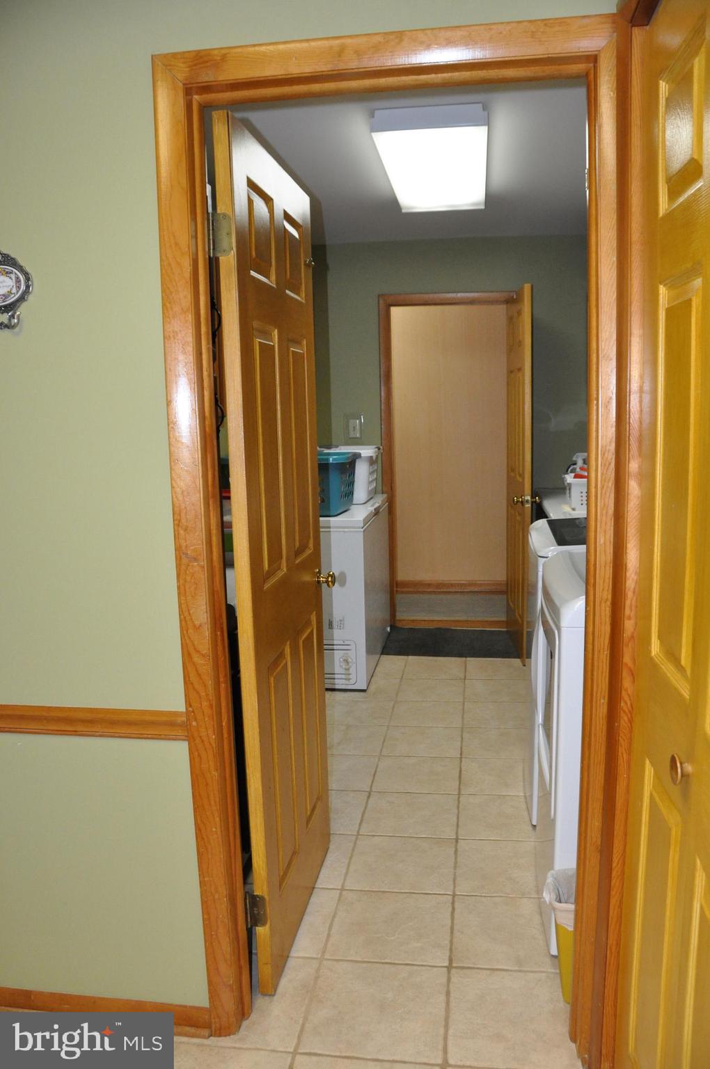 ROLLING HILLS - Residential