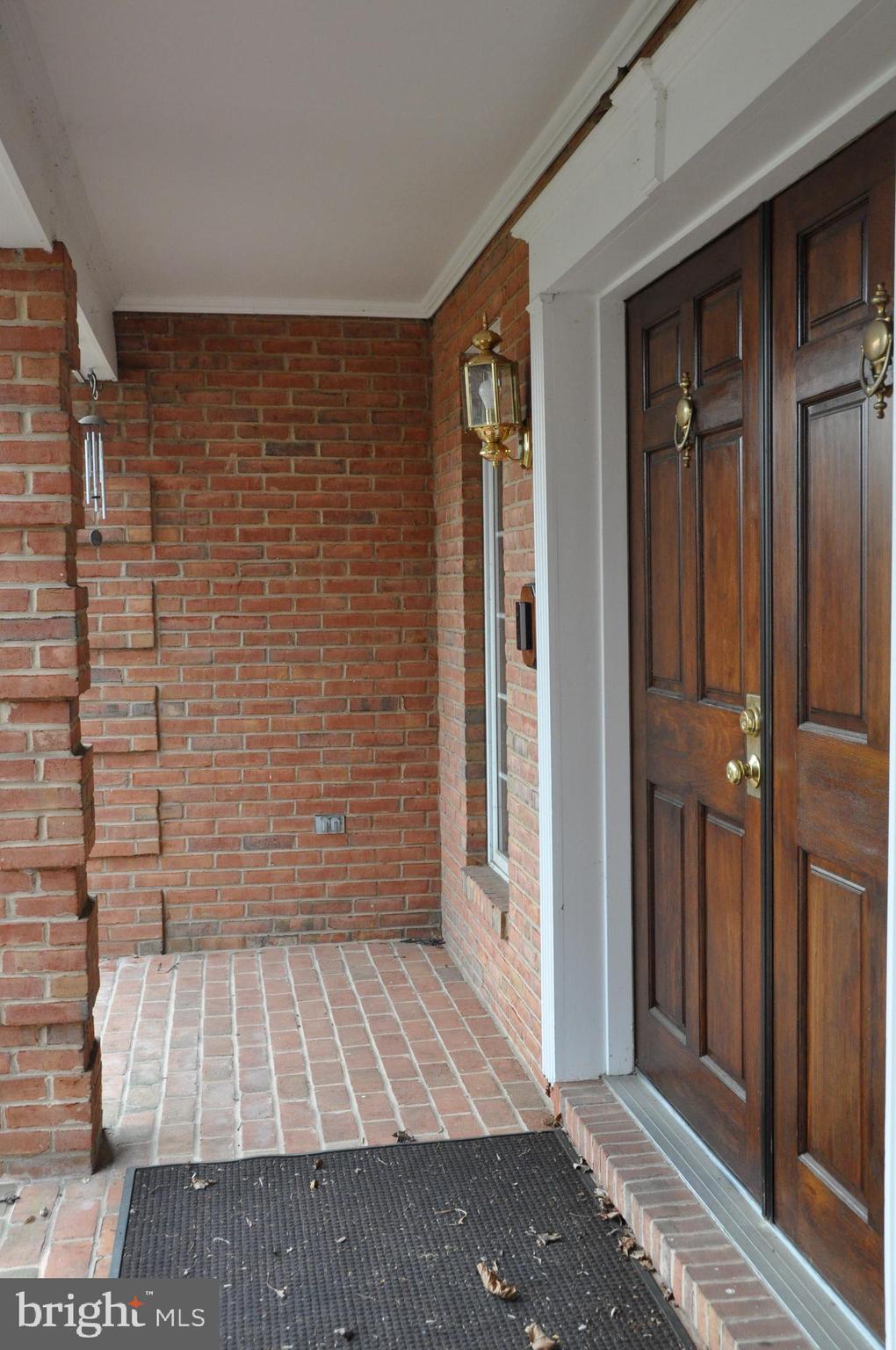 ROLLING HILLS - Residential