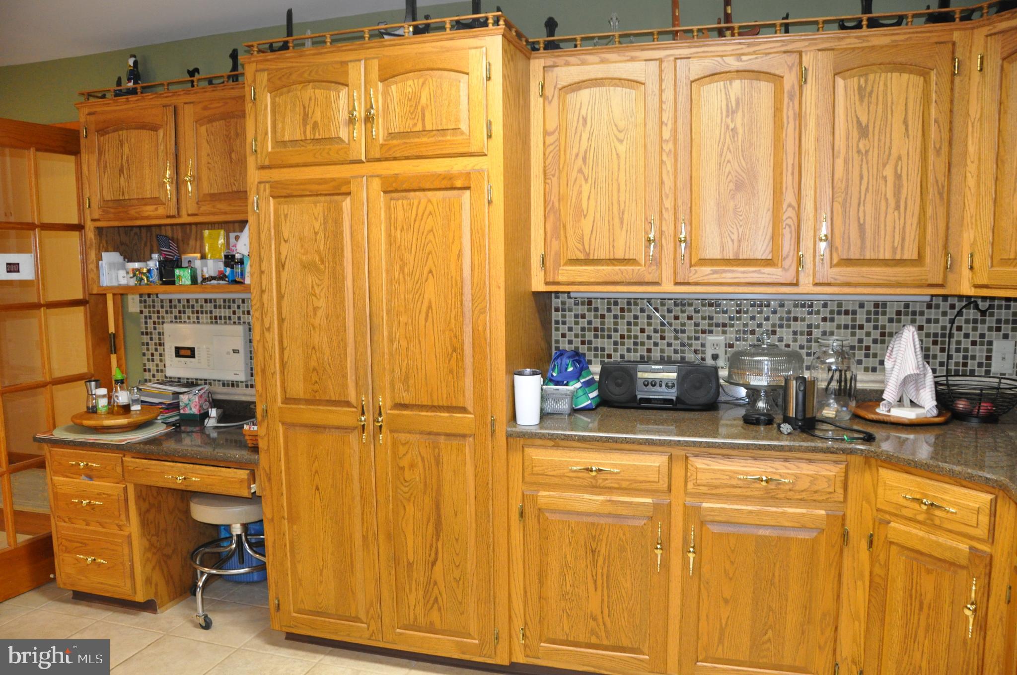 ROLLING HILLS - Residential