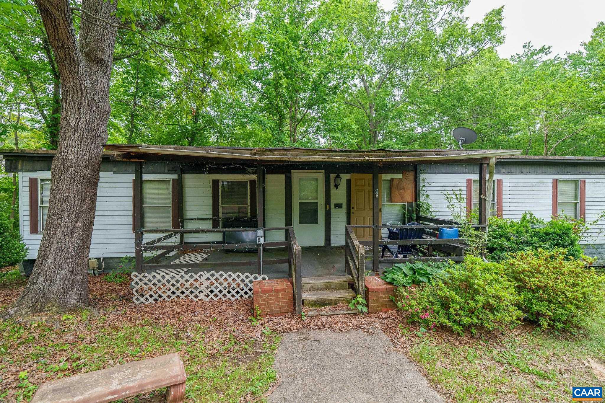 3849 EVERETTSVILLE LN