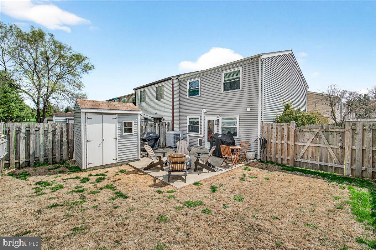 GLADE TOWN - Residential Lease