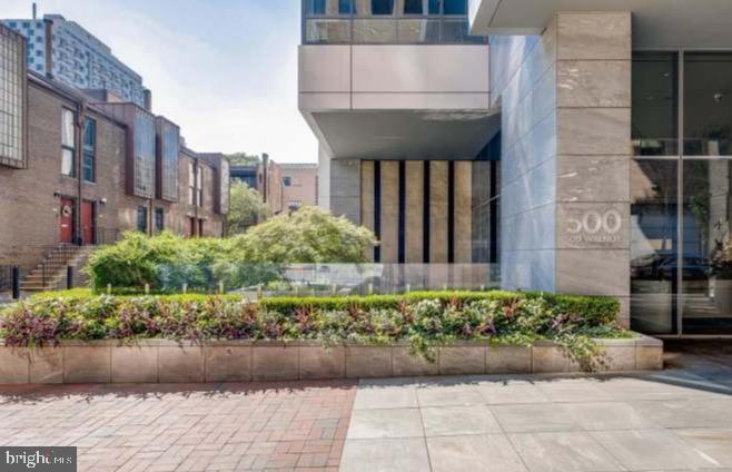 SOCIETY HILL - Residential