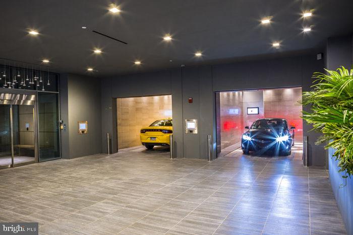 SOCIETY HILL - Residential