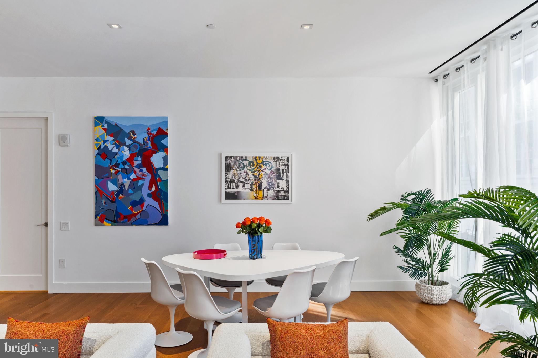 SOCIETY HILL - Residential