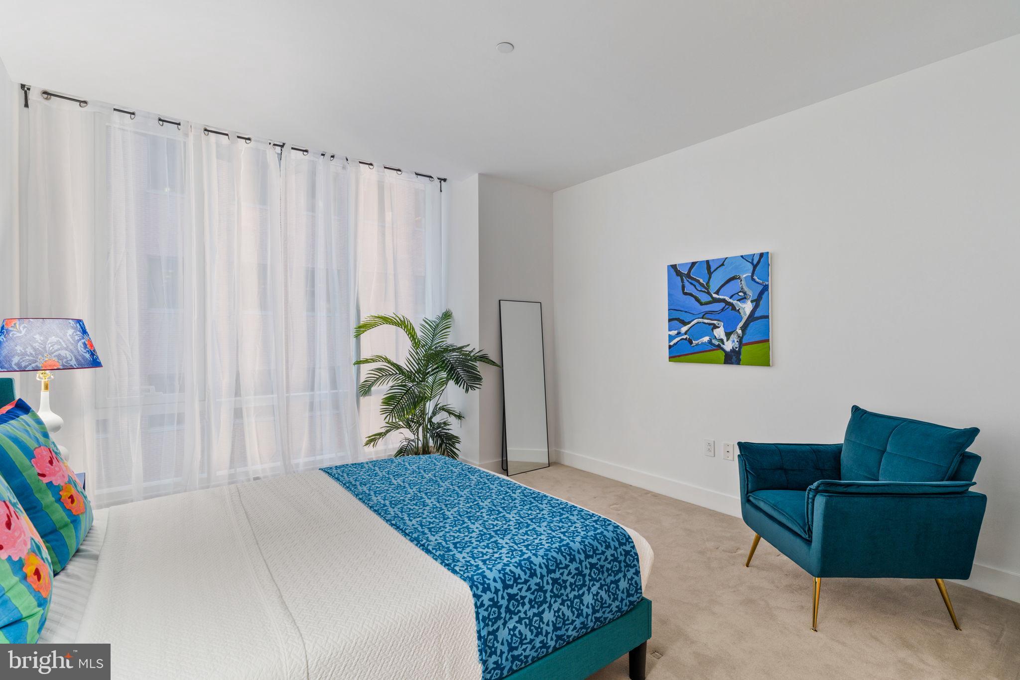 SOCIETY HILL - Residential