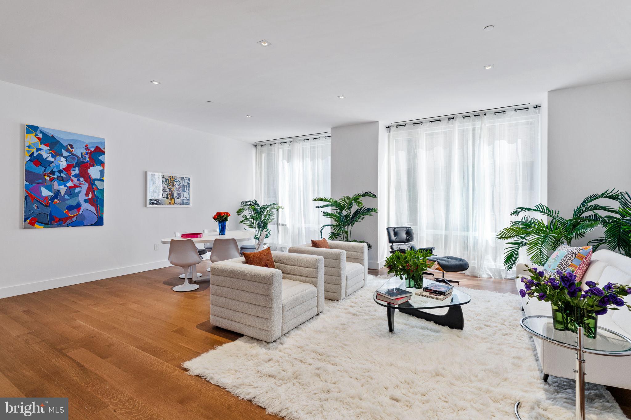 SOCIETY HILL - Residential