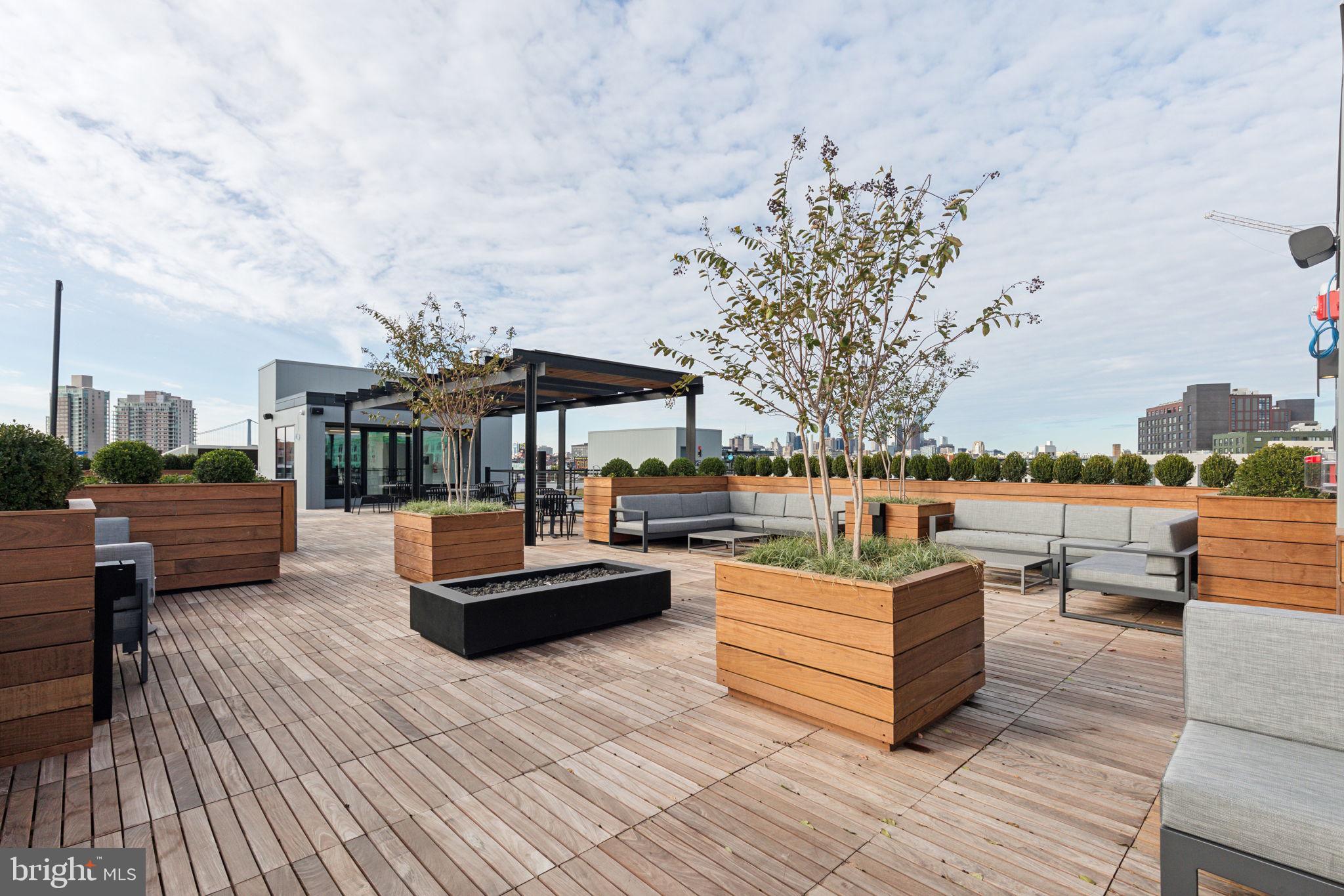 FISHTOWN - Residential Lease