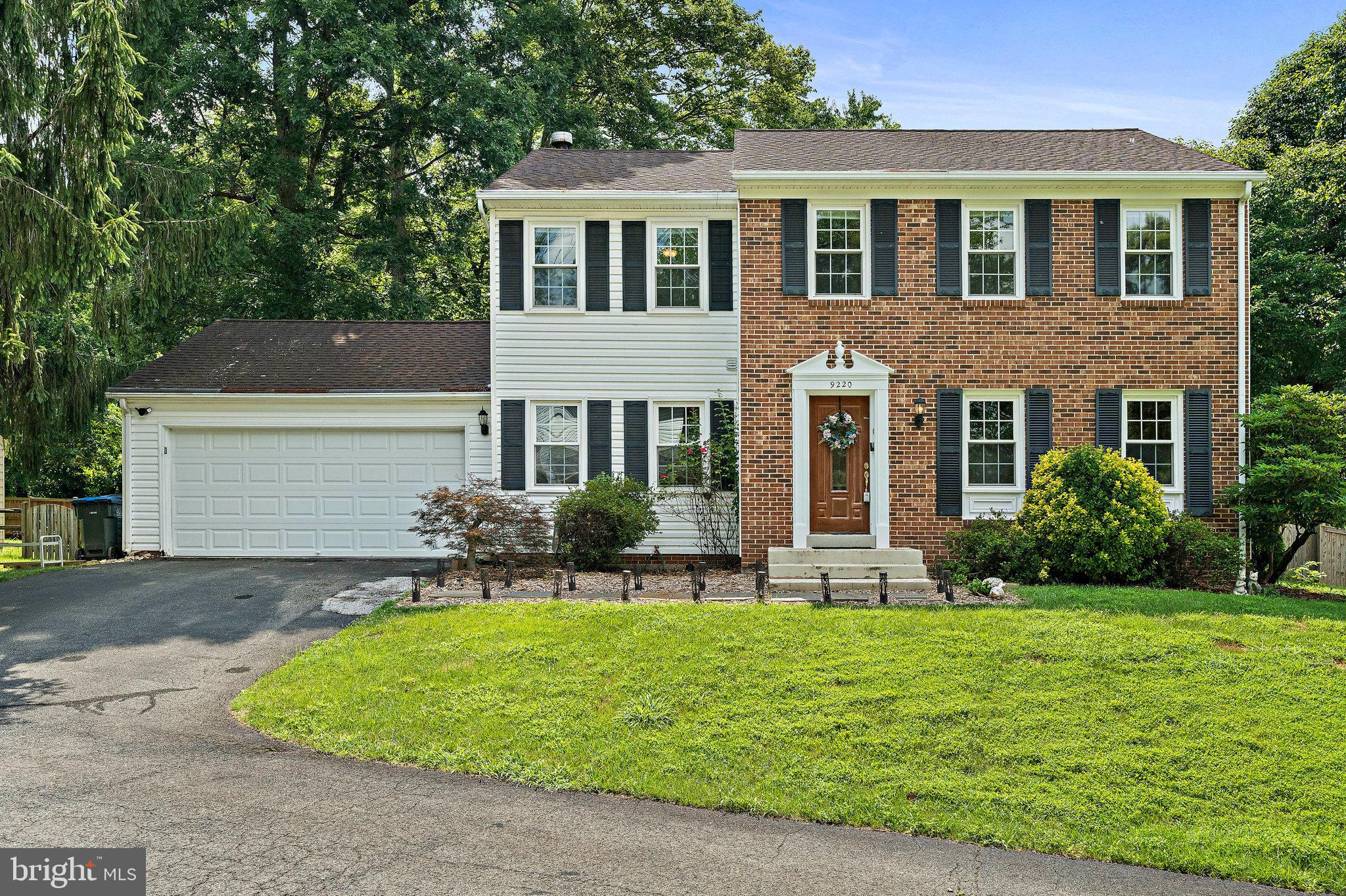 Detached home with two car garage for rent in Long Branch community. Four bedroom, three and half bath with a large florida sunroom and deck. Modern kitchen showcases granite countertops, glass panel cabinets and stainless steel appliances. Kitchen and family combo space opens to a all season sunroom, completed with large windows and skylights. Highly rated Woodson HS pyramid, close to lots of shopping and commuter routes.