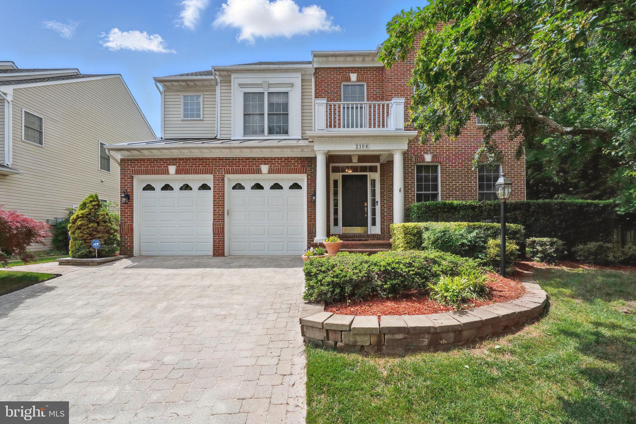 TYSONS EXECUTIVE VILLAGE - Residential