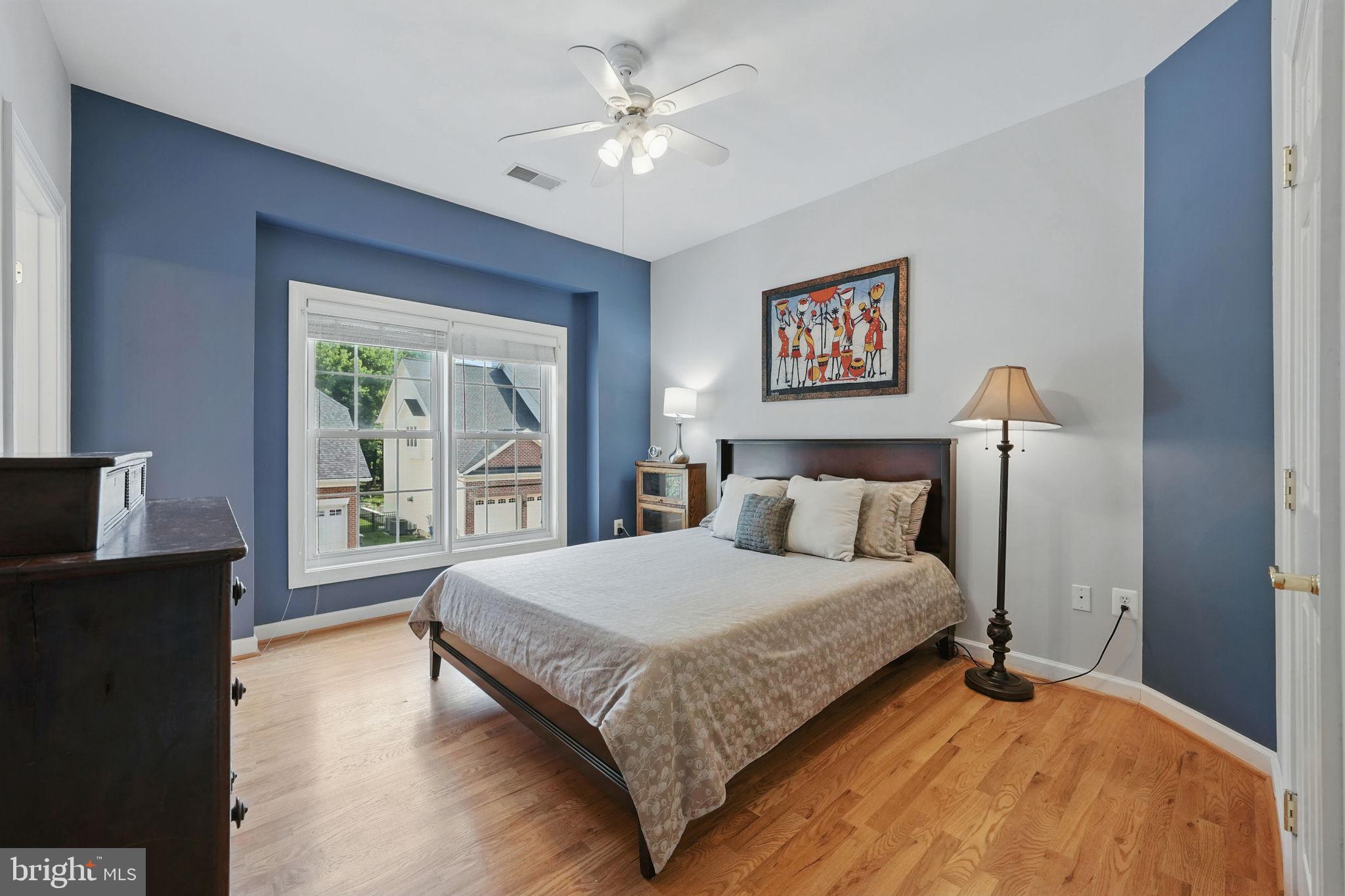 TYSONS EXECUTIVE VILLAGE - Residential