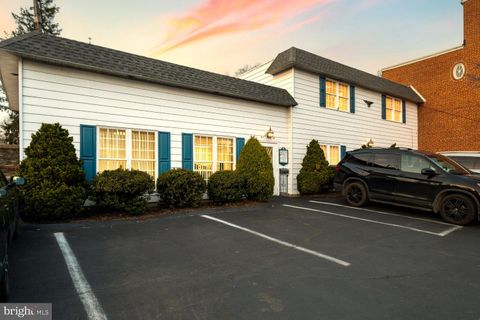 Photo of 843 Columbia Avenue, LANCASTER, PA 17603 (MLS # PALA2086364)