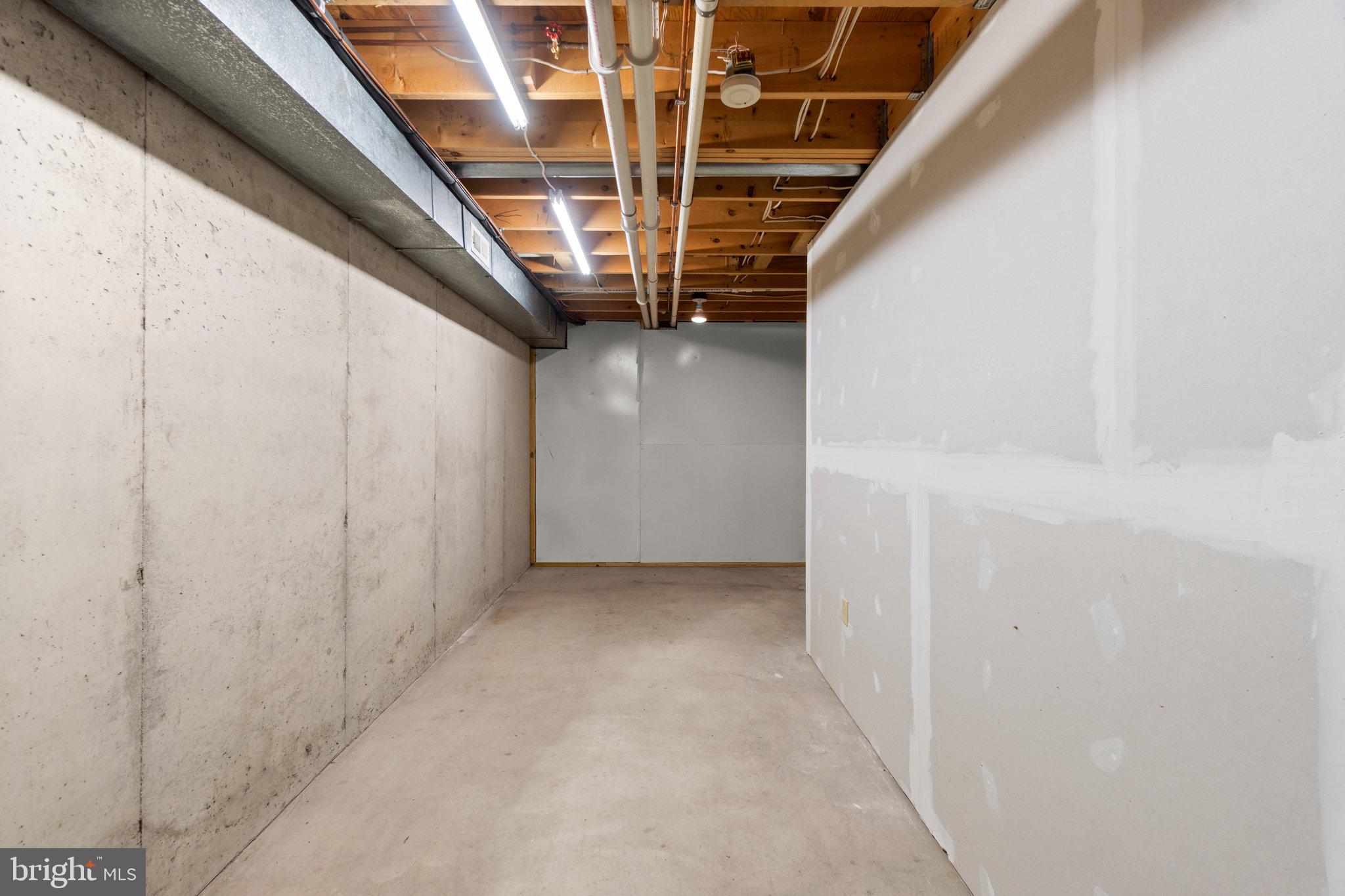 WORMANS MILL - Residential