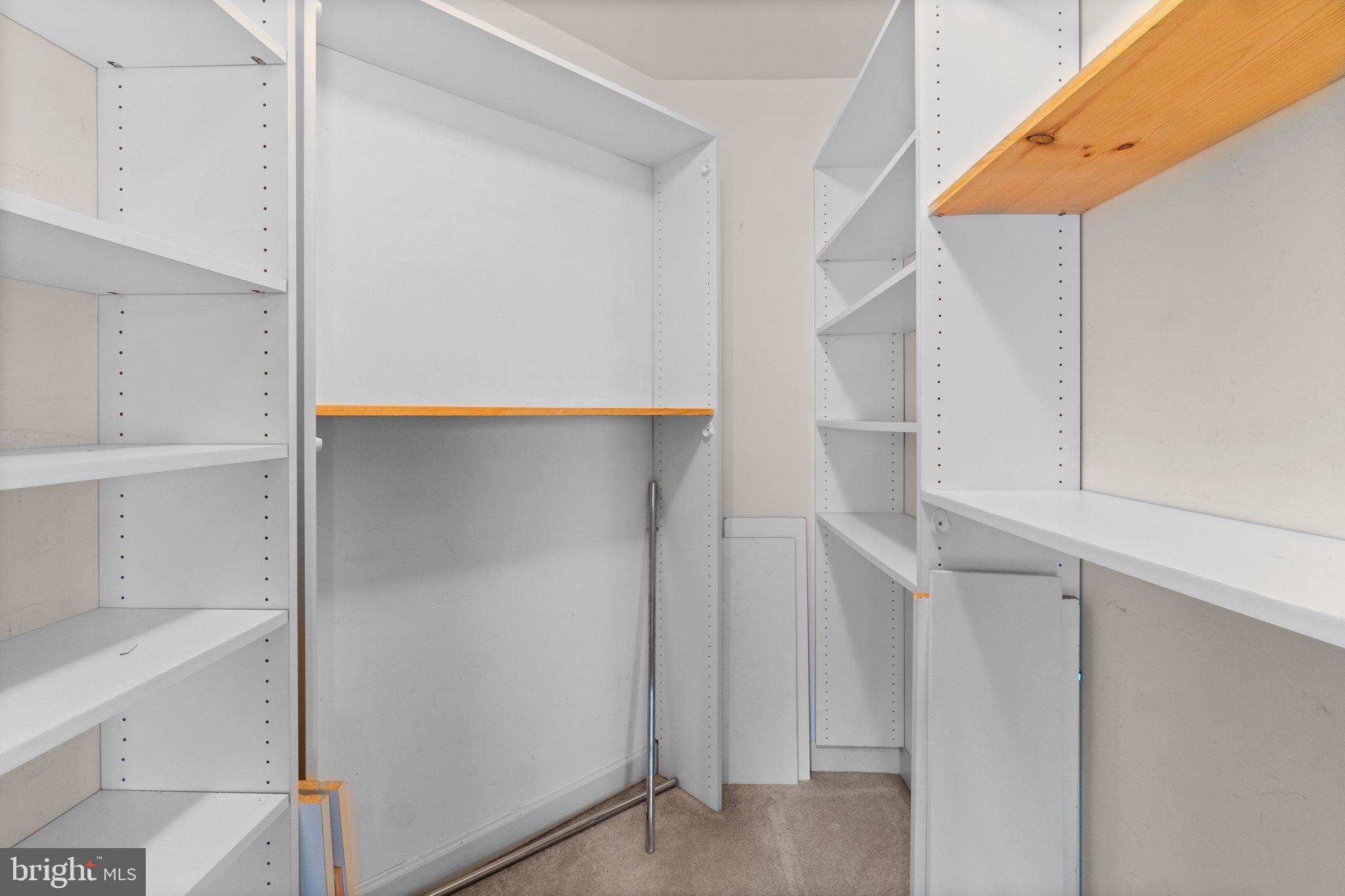 WORMANS MILL - Residential