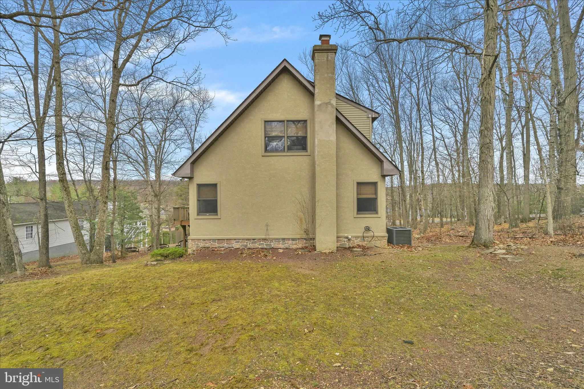 Auburn, Pennsylvania 17922, United States, 4 Bedrooms Bedrooms, ,3 BathroomsBathrooms,Residential,Pending,245297