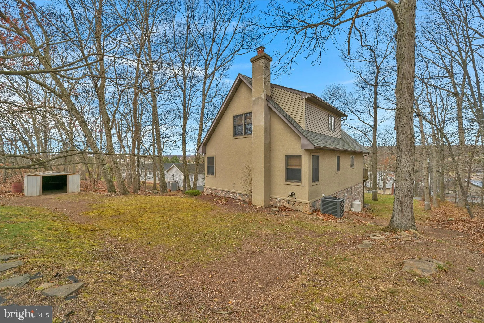 Auburn, Pennsylvania 17922, United States, 4 Bedrooms Bedrooms, ,3 BathroomsBathrooms,Residential,Pending,245297