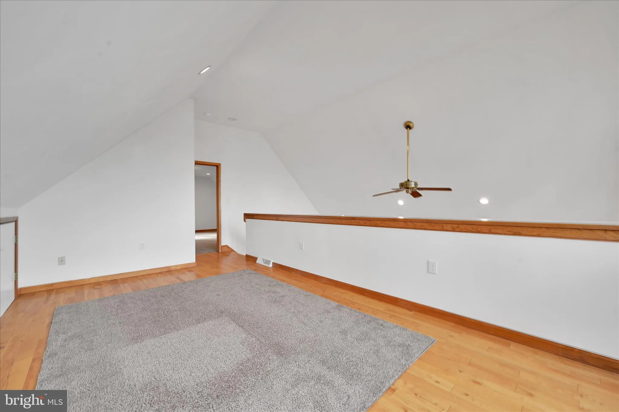 Auburn, Pennsylvania 17922, United States, 4 Bedrooms Bedrooms, ,3 BathroomsBathrooms,Residential,Pending,245297