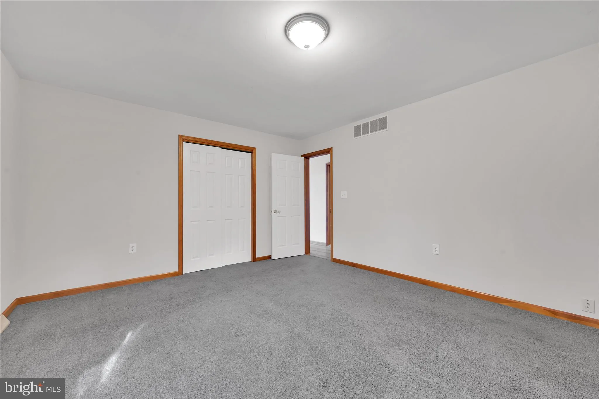 Auburn, Pennsylvania 17922, United States, 4 Bedrooms Bedrooms, ,3 BathroomsBathrooms,Residential,Pending,245297