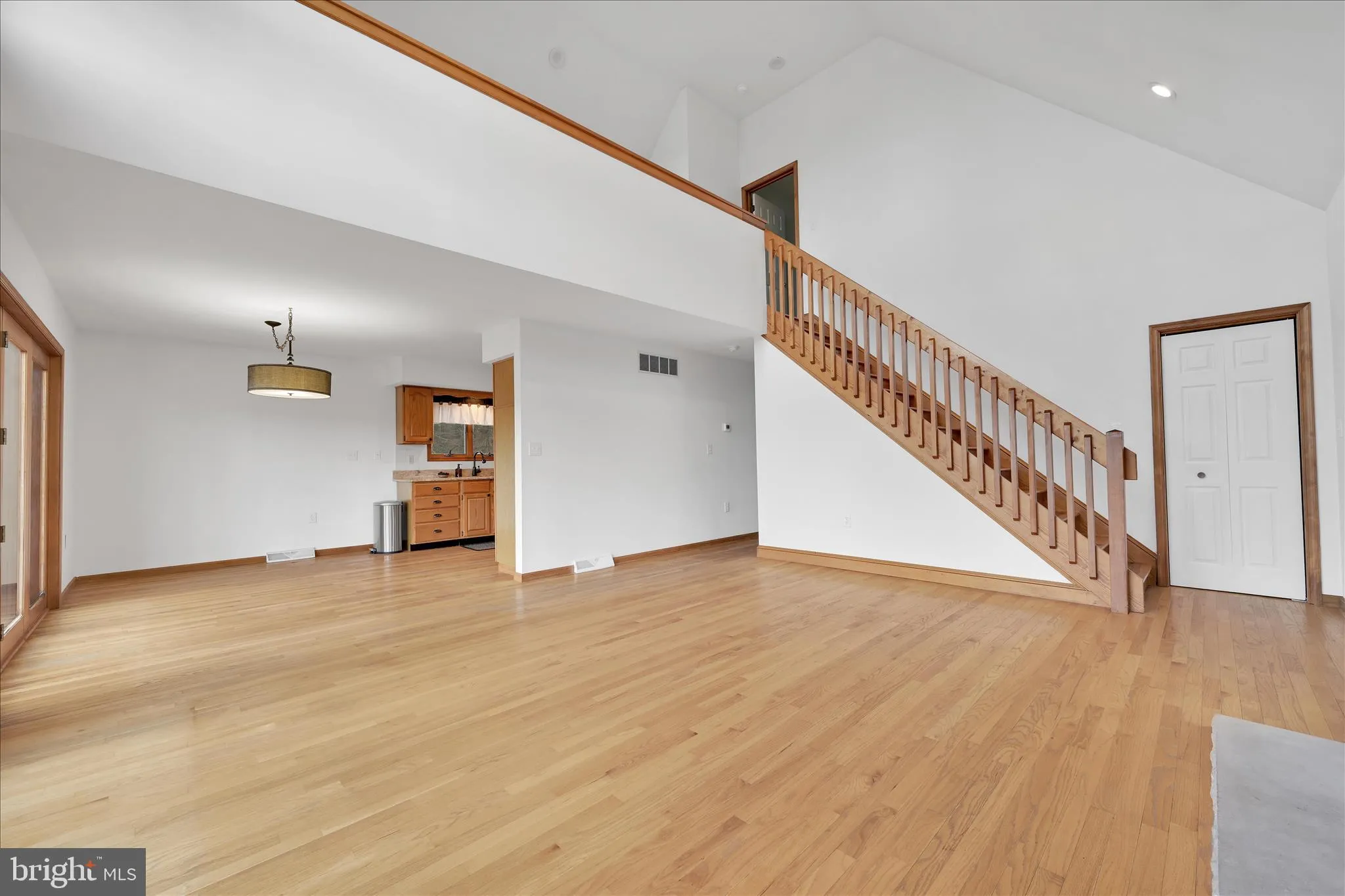 Auburn, Pennsylvania 17922, United States, 4 Bedrooms Bedrooms, ,3 BathroomsBathrooms,Residential,Pending,245297