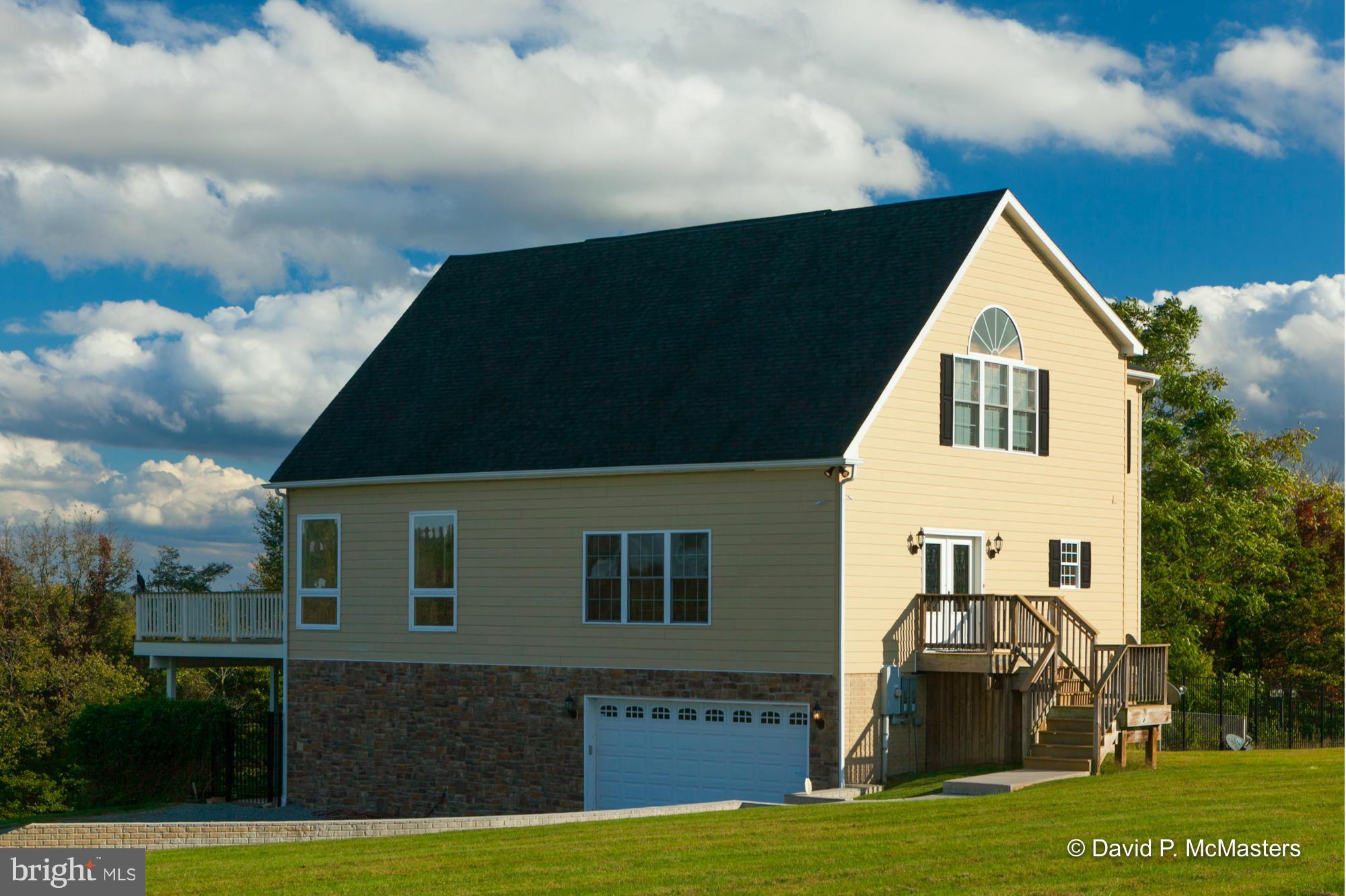 CROSSINGS ON THE POTOMAC - Residential