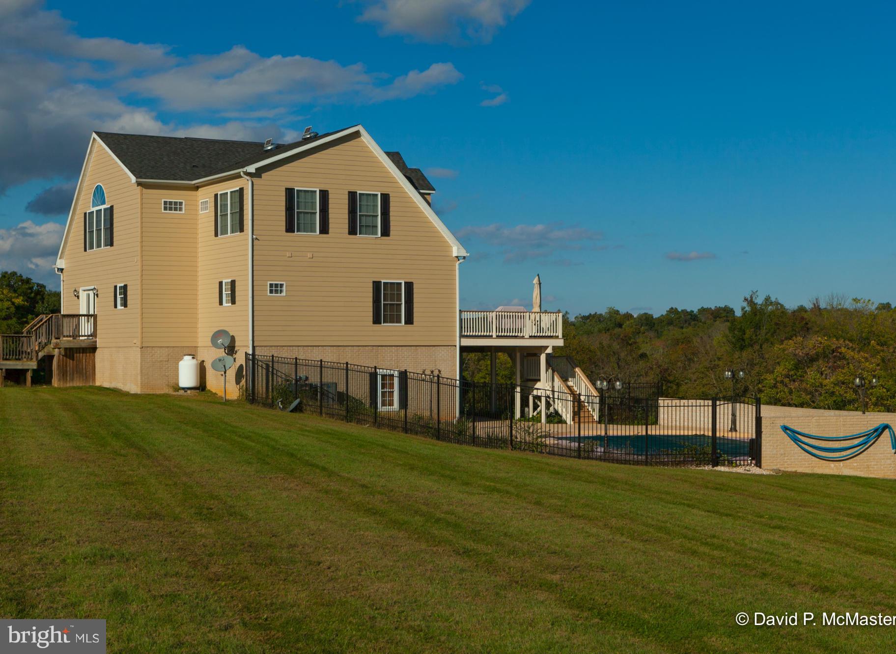 CROSSINGS ON THE POTOMAC - Residential