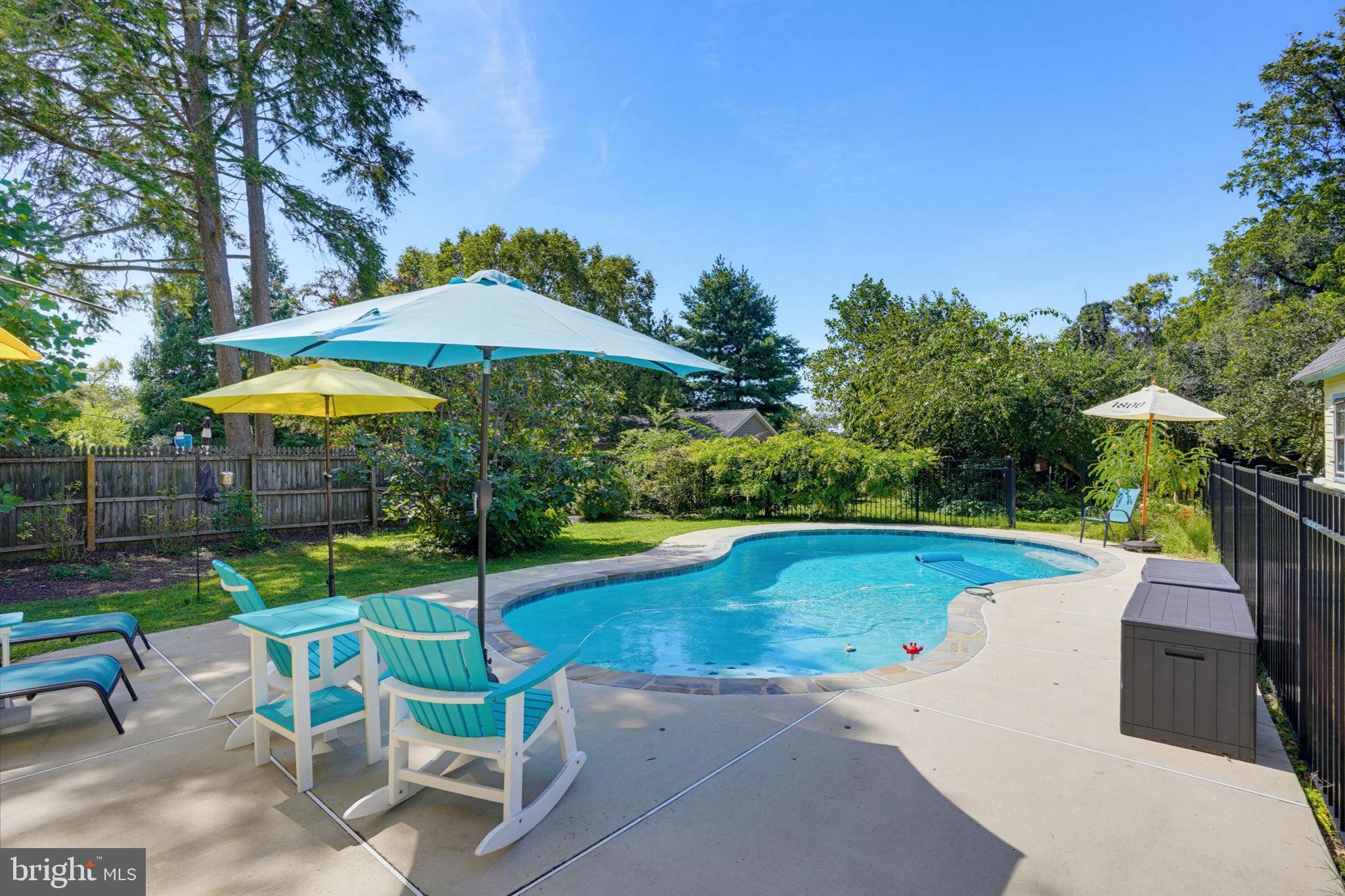 403 CHESTERFIELD AVENUE