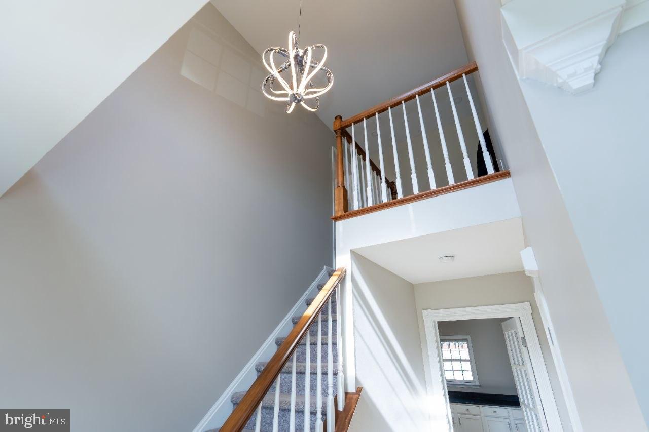 195 VILLAGE SPRING LANE