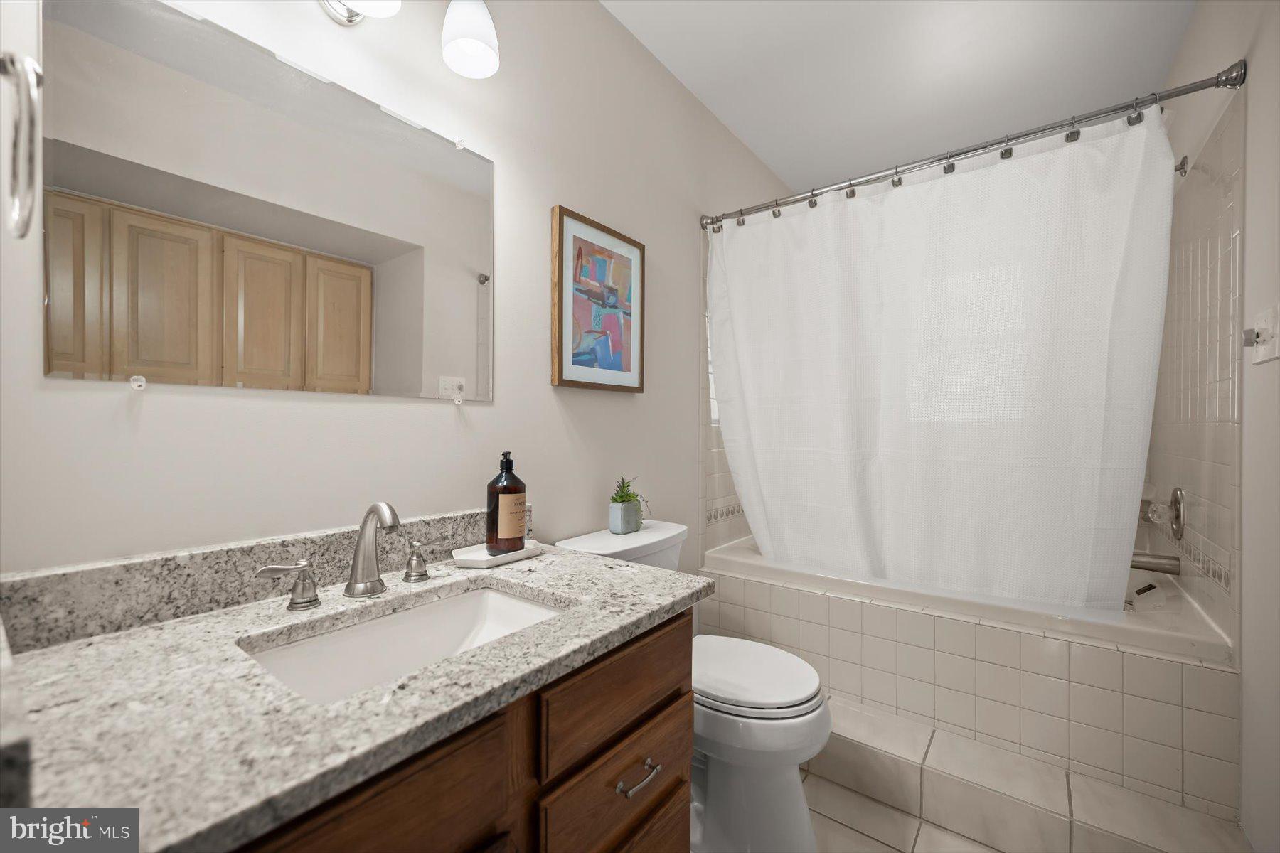 SHADY KNOLLS - Residential