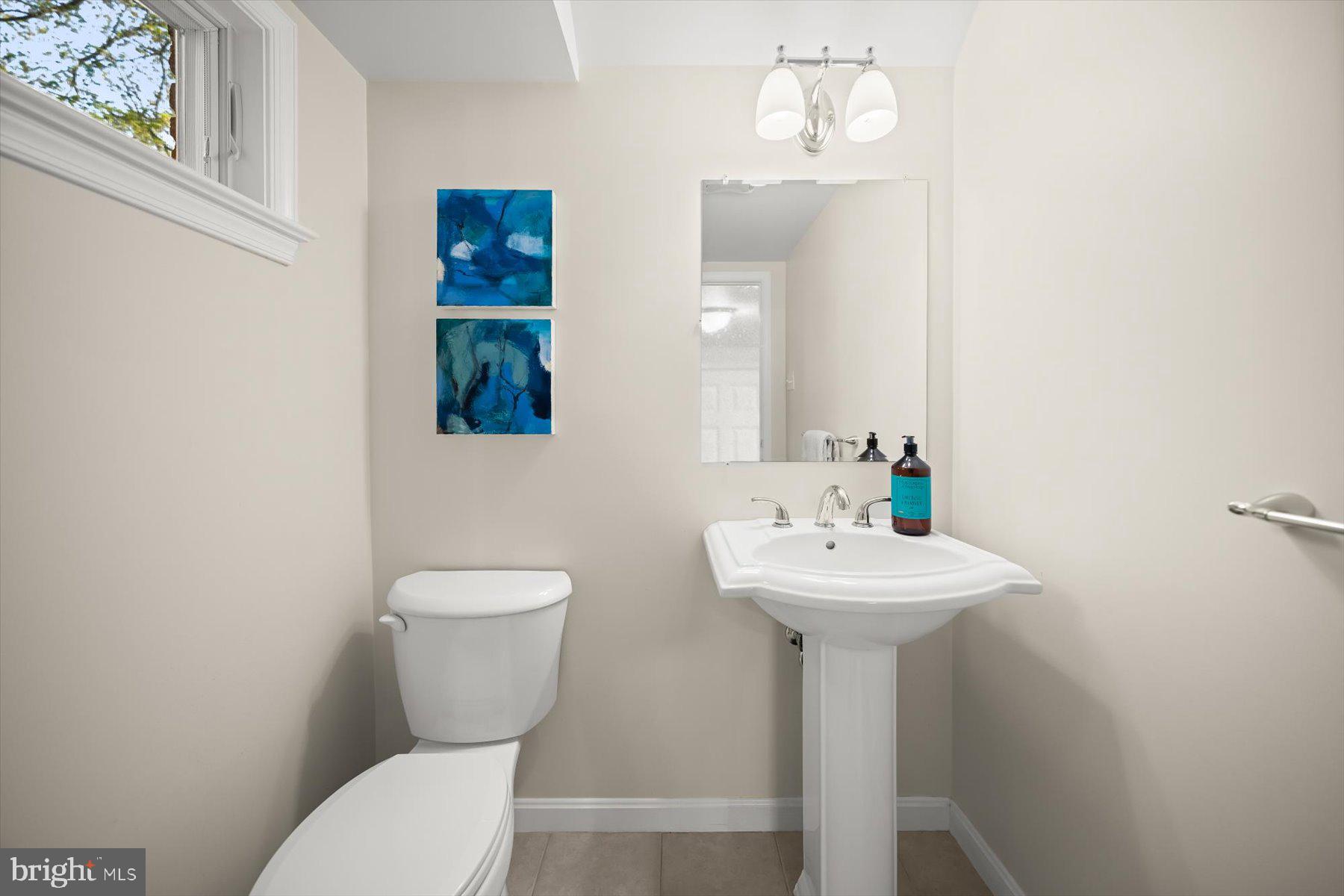 SHADY KNOLLS - Residential