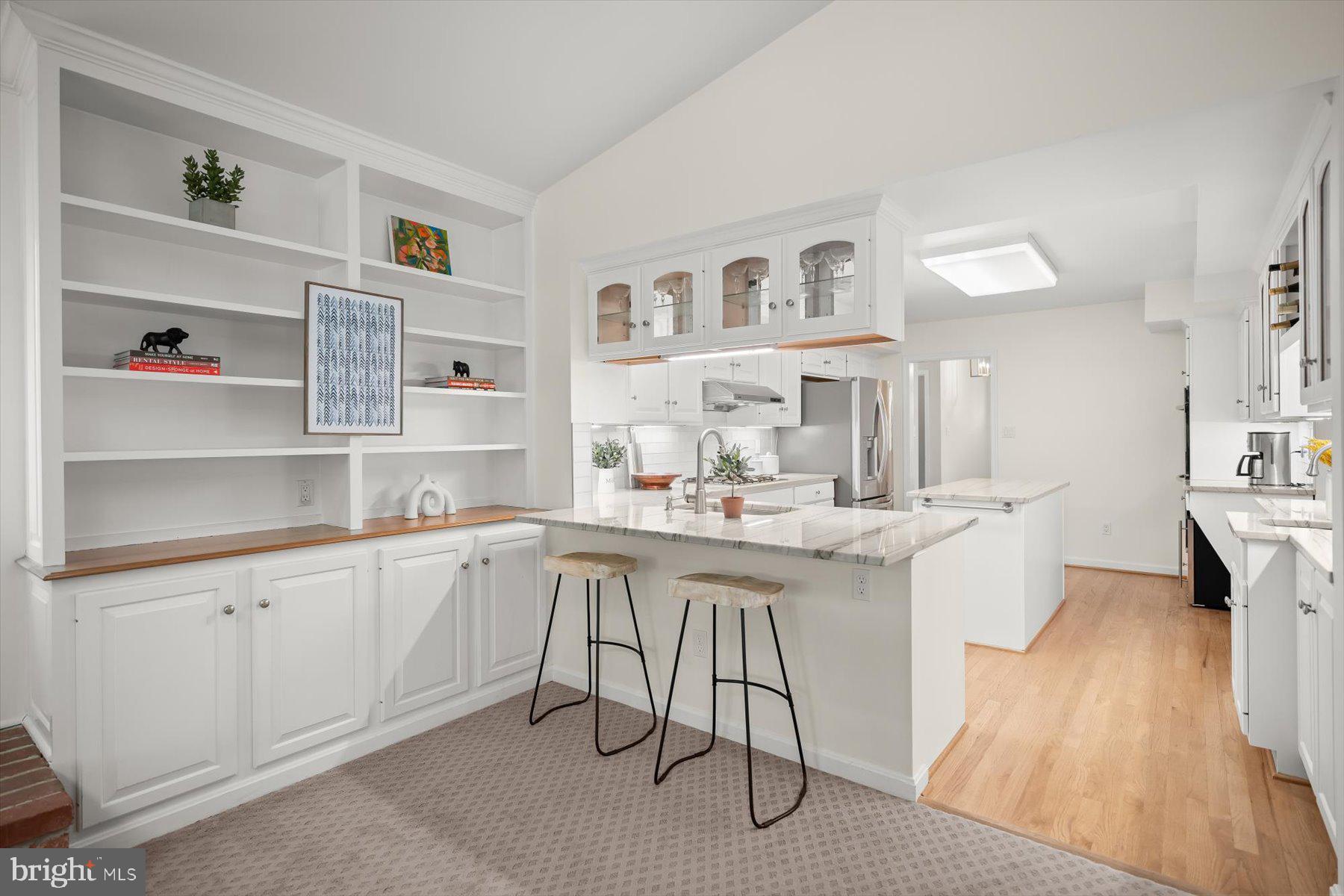 SHADY KNOLLS - Residential